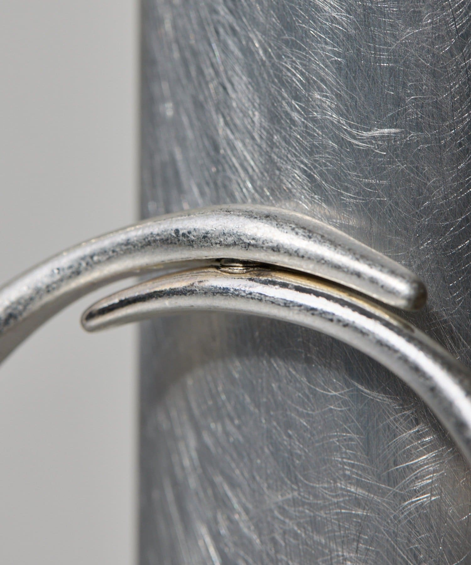 ear PAPILLONNER(イア パピヨネ) イージーマグネットブレスレット