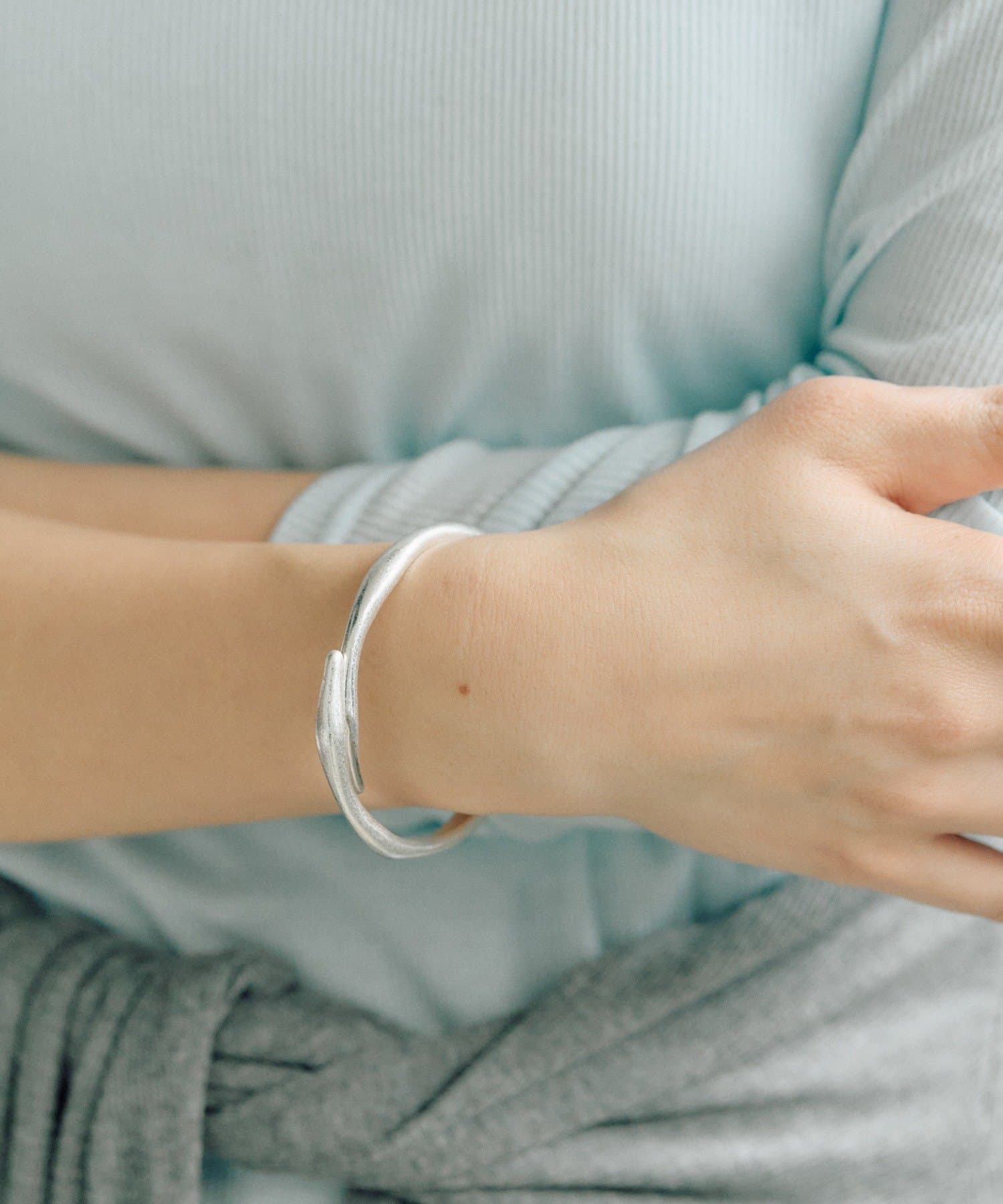 ear PAPILLONNER(イア パピヨネ) イージーマグネットブレスレット