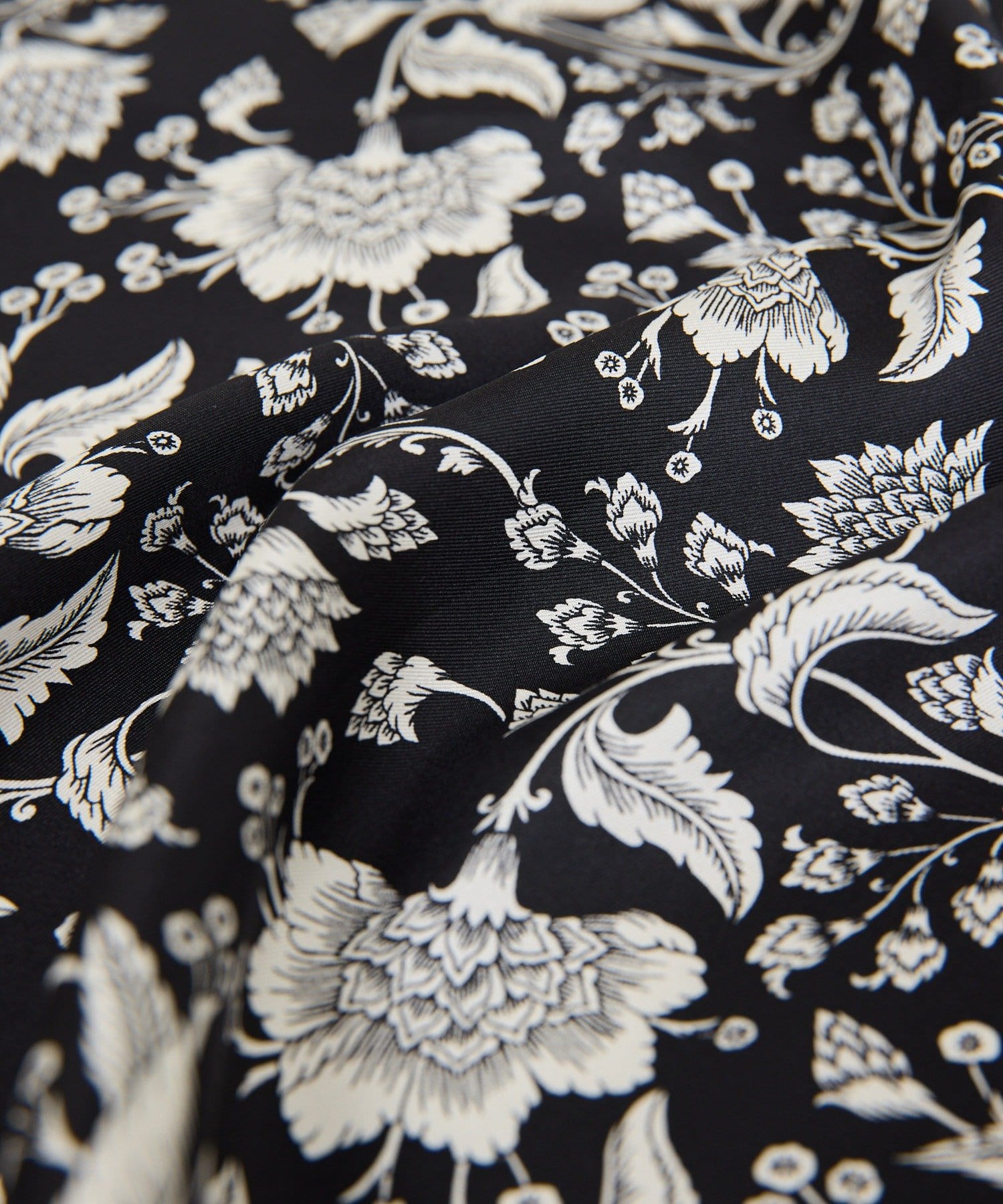 GALLARDAGALANTE(ガリャルダガランテ) 更紗プリントシルクスカーフ