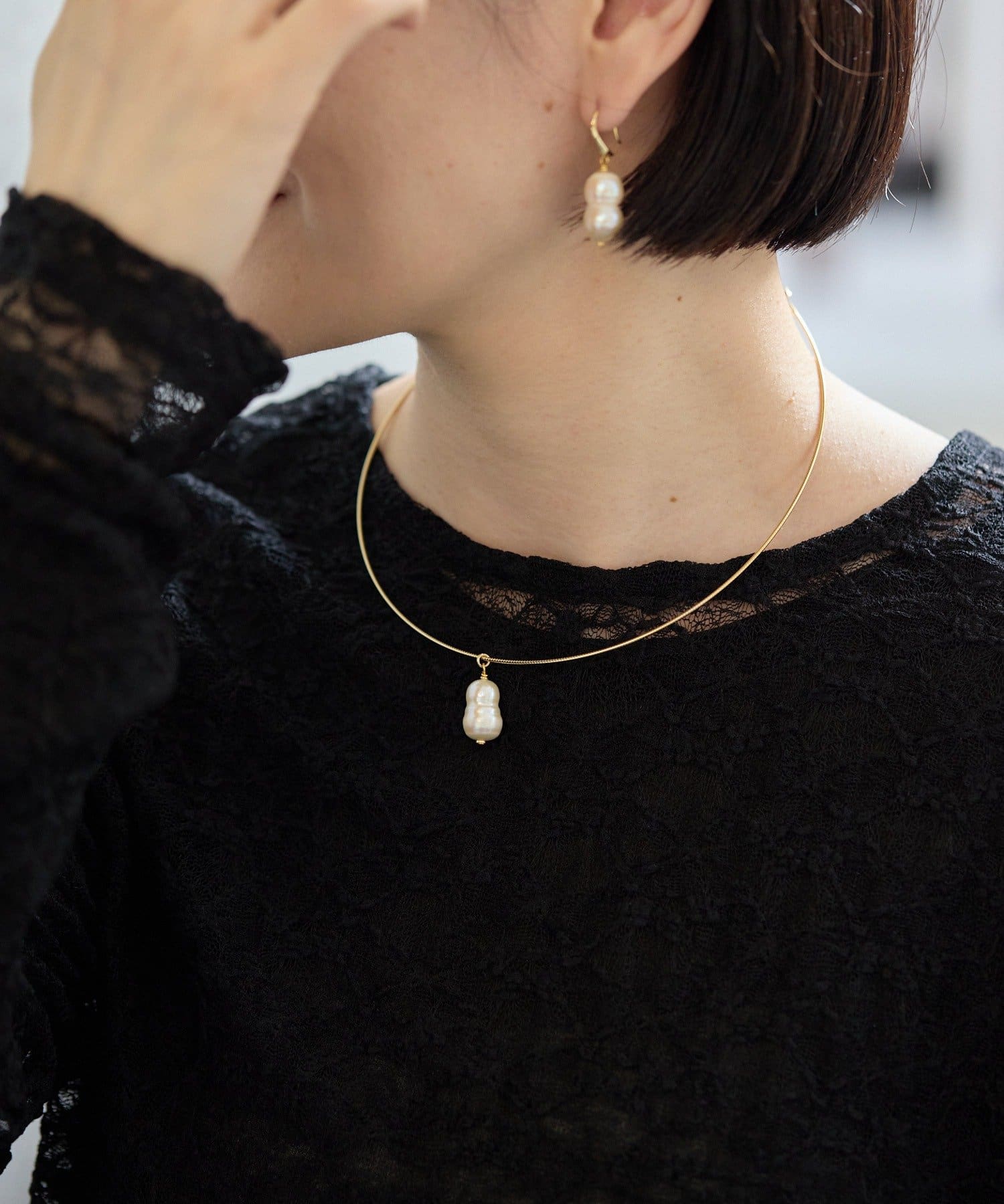 ear PAPILLONNER(イア パピヨネ) 《WEB＆一部店舗限定》雪だるまパールチョーカーネックレス