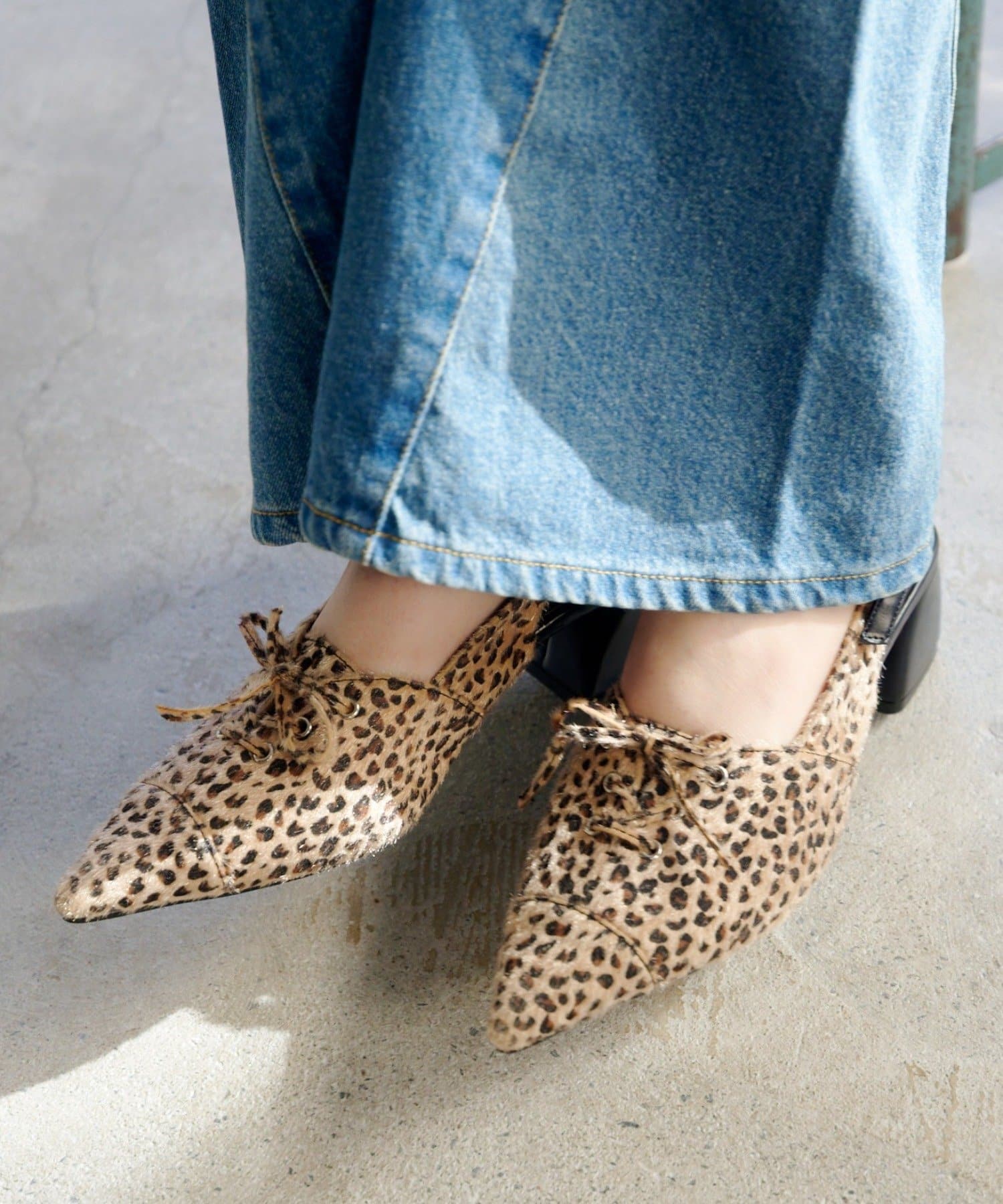 Kastane(カスタネ) レースアップトゥパンプス