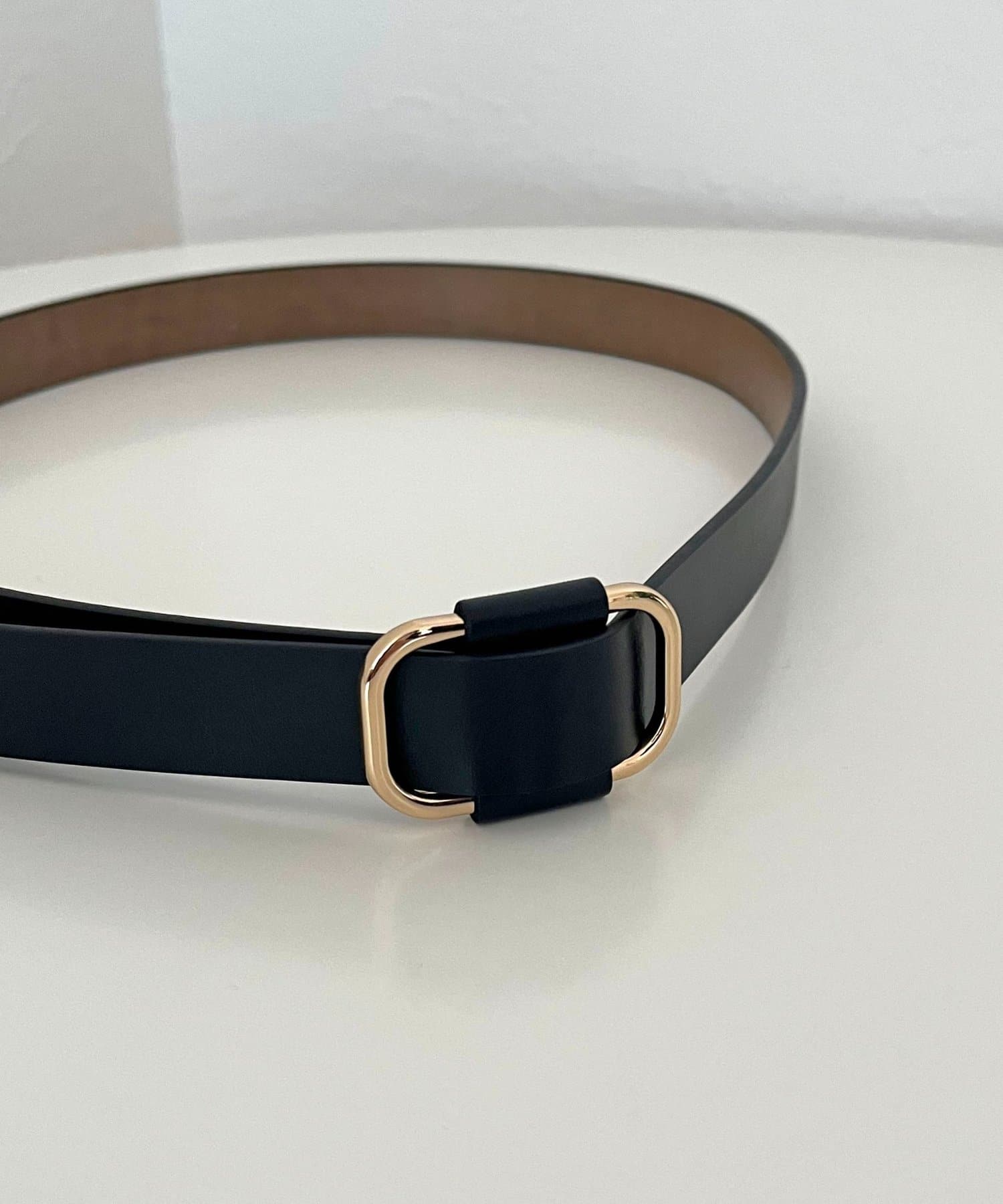 prose verse(プロズヴェール) スクエアリング牛革ベルト