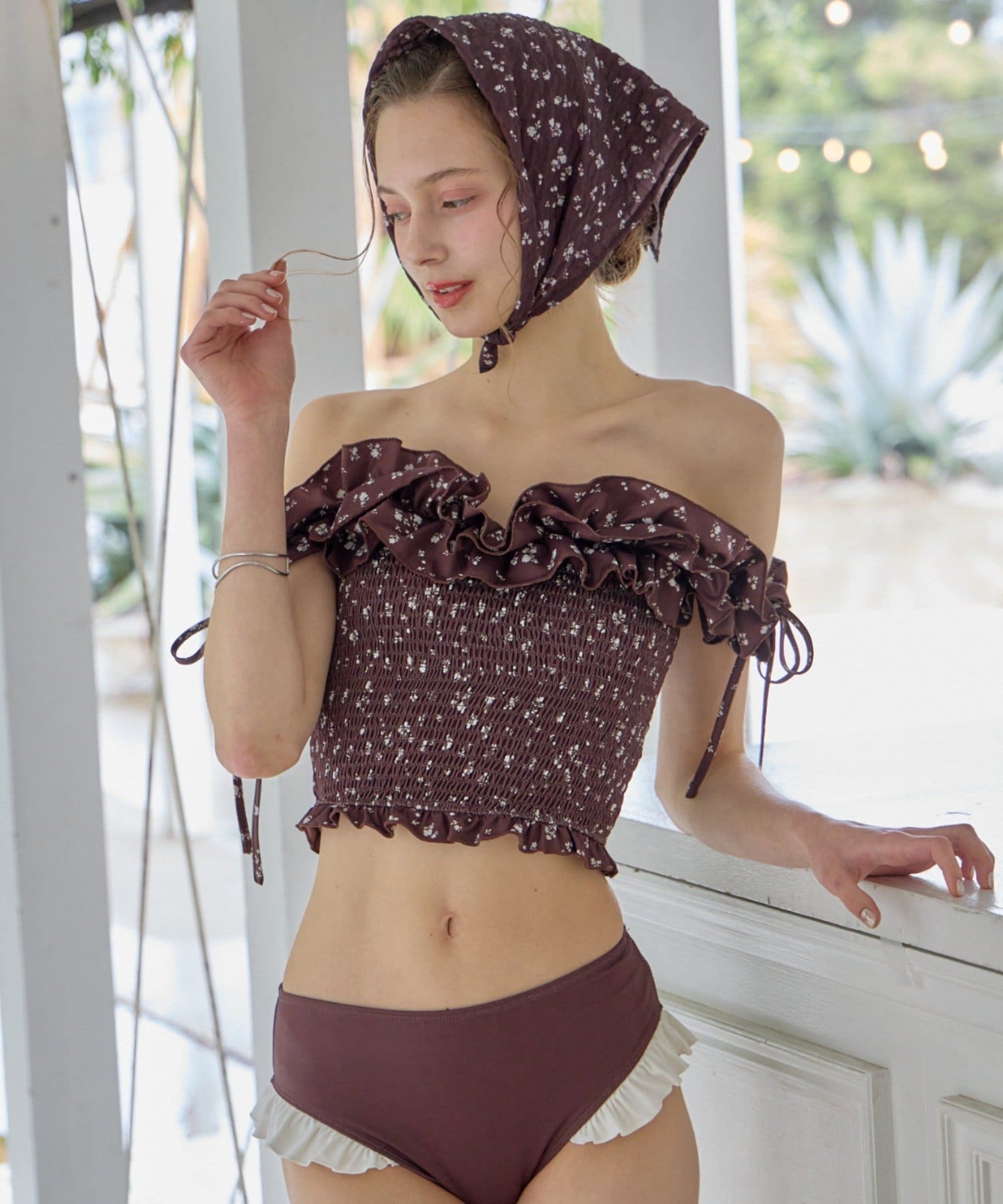 OUTLET(アウトレット) 【Chico】ギャザーフリルデザイントップス