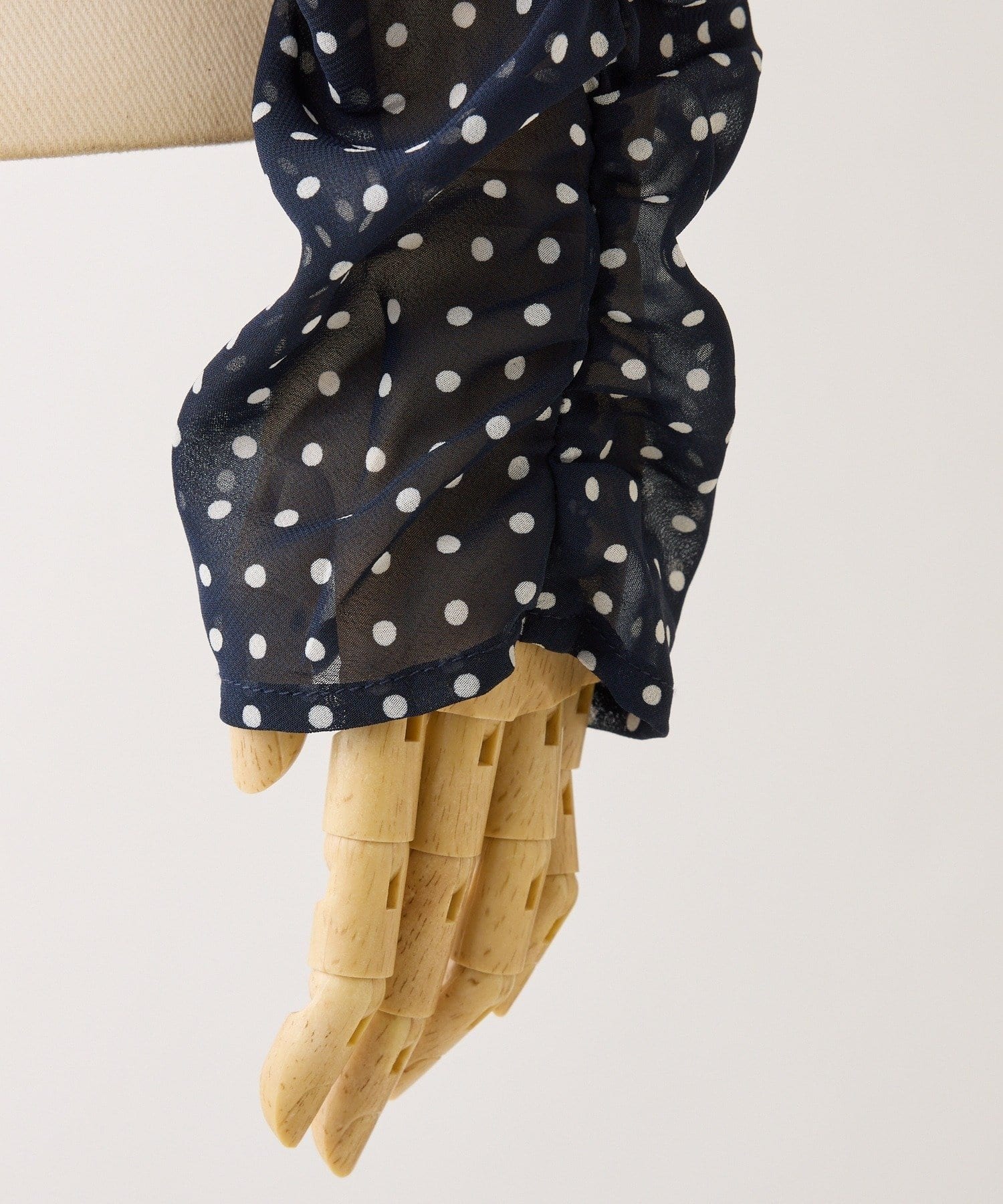 NICE CLAUP / OLIVE des OLIVE OUTLET(ナイスクラップ  / オリーブ デ オリーブ アウトレット) 【Seemi】リボンブラウス