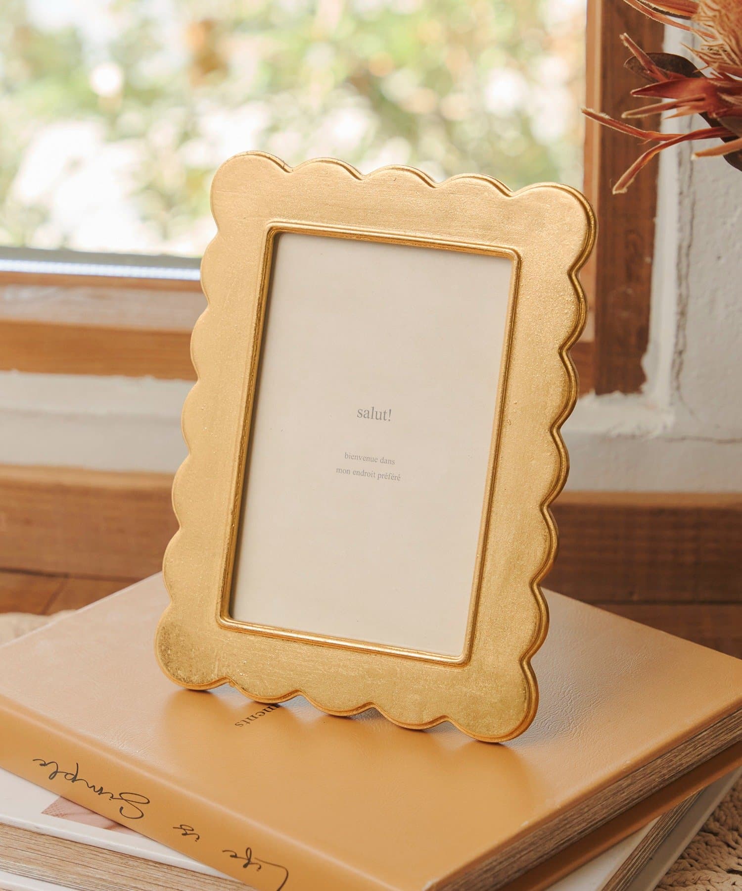 salut!(サリュ) スカラップフォトフレーム