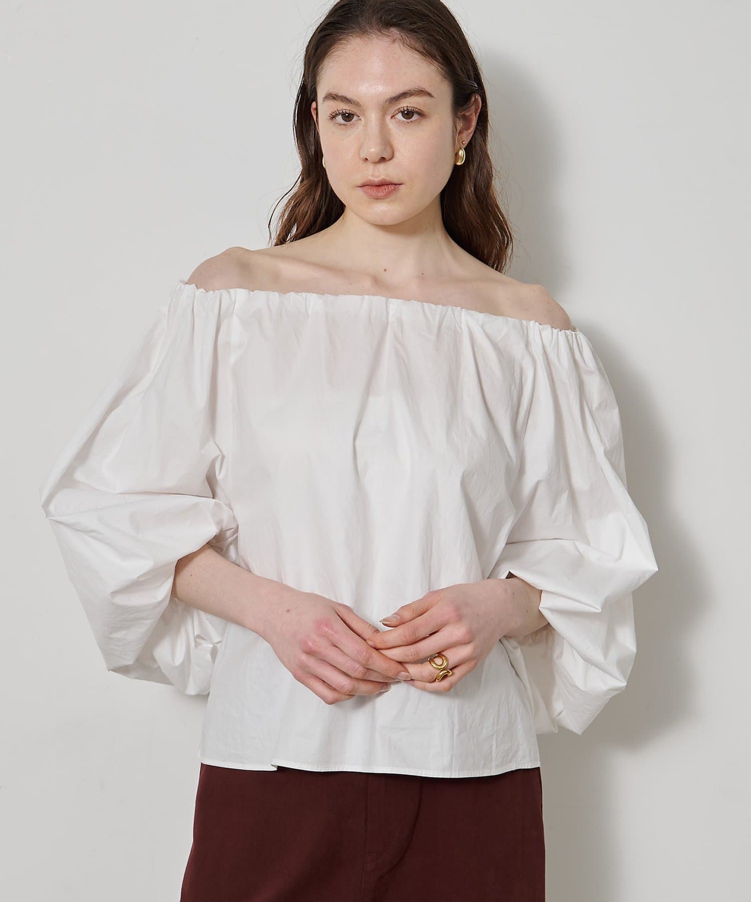 Whim Gazette(ウィム ガゼット) タイプライターオフショルブラウス