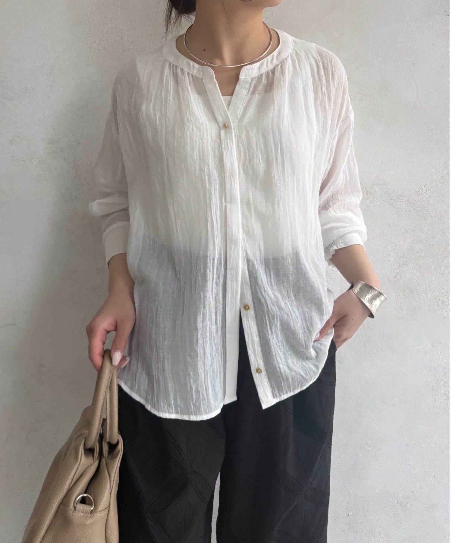 Jena　espace merveilleux(ジェナ　エスパスメルヴェイユ) プチボタンガーゼシャツ