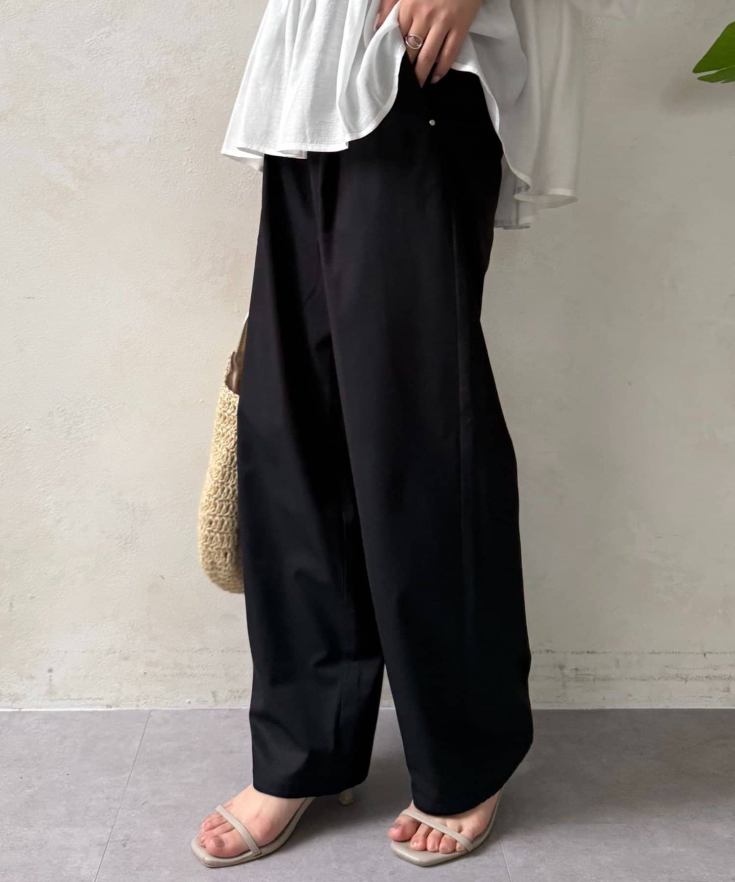 Jena　espace merveilleux(ジェナ　エスパスメルヴェイユ) スタッズポケットパンツ