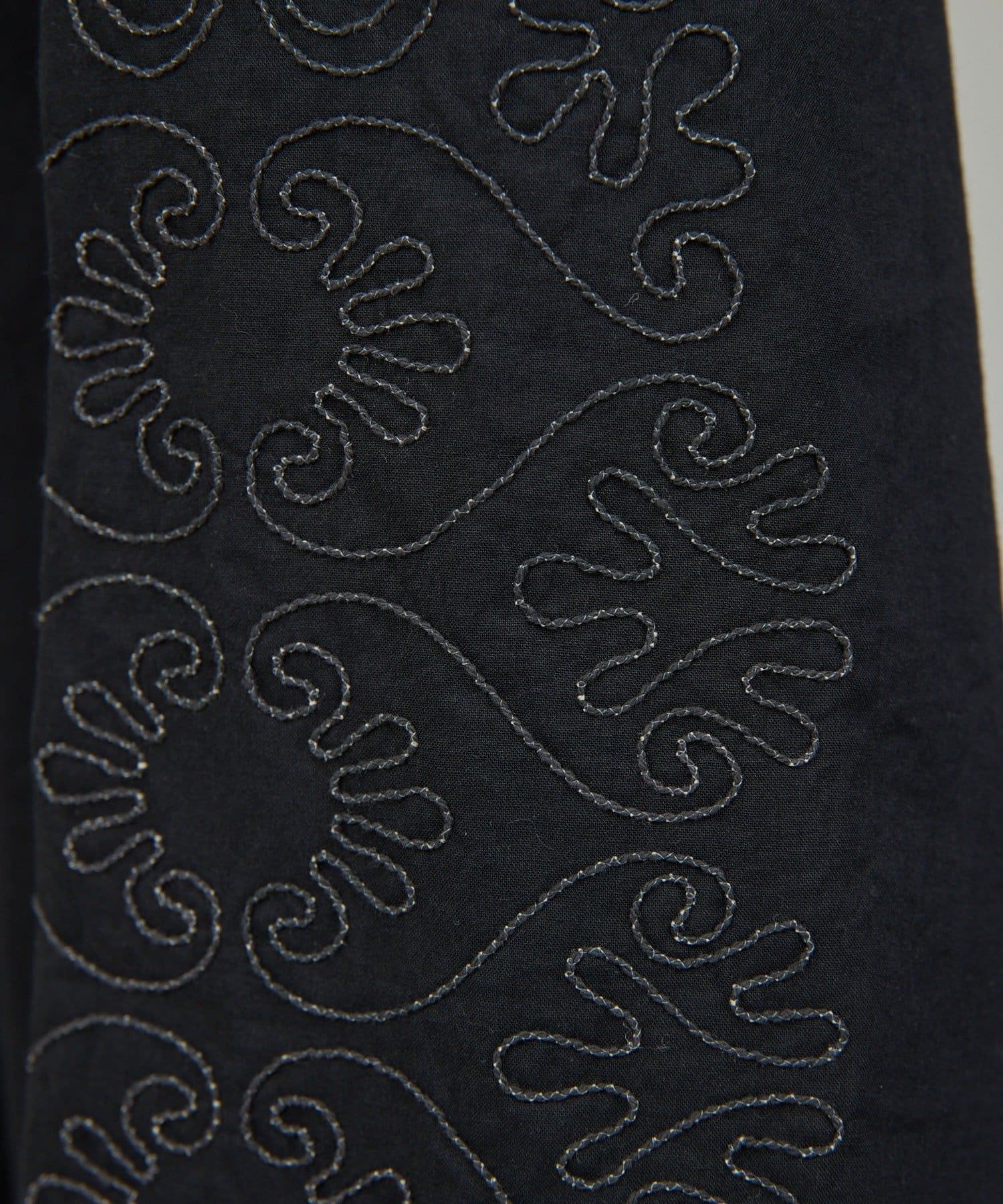 GALLARDAGALANTE(ガリャルダガランテ) 【Dhritië】サイドエンブロイダリーパンツ