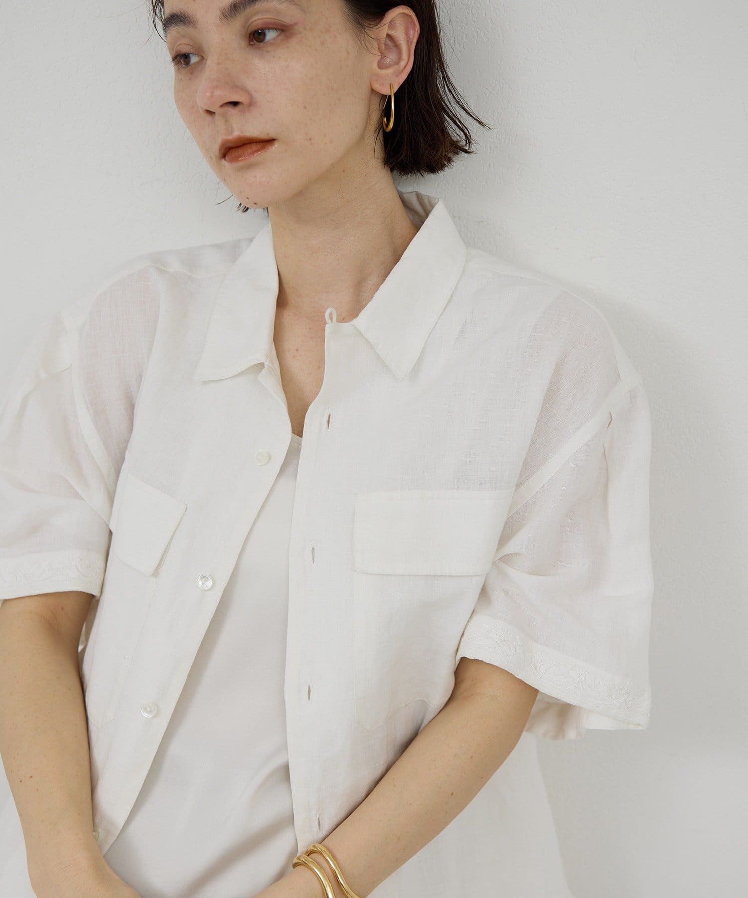 GALLARDAGALANTE(ガリャルダガランテ) 【Dhritië】ヘムエンブロイダリーシャツ