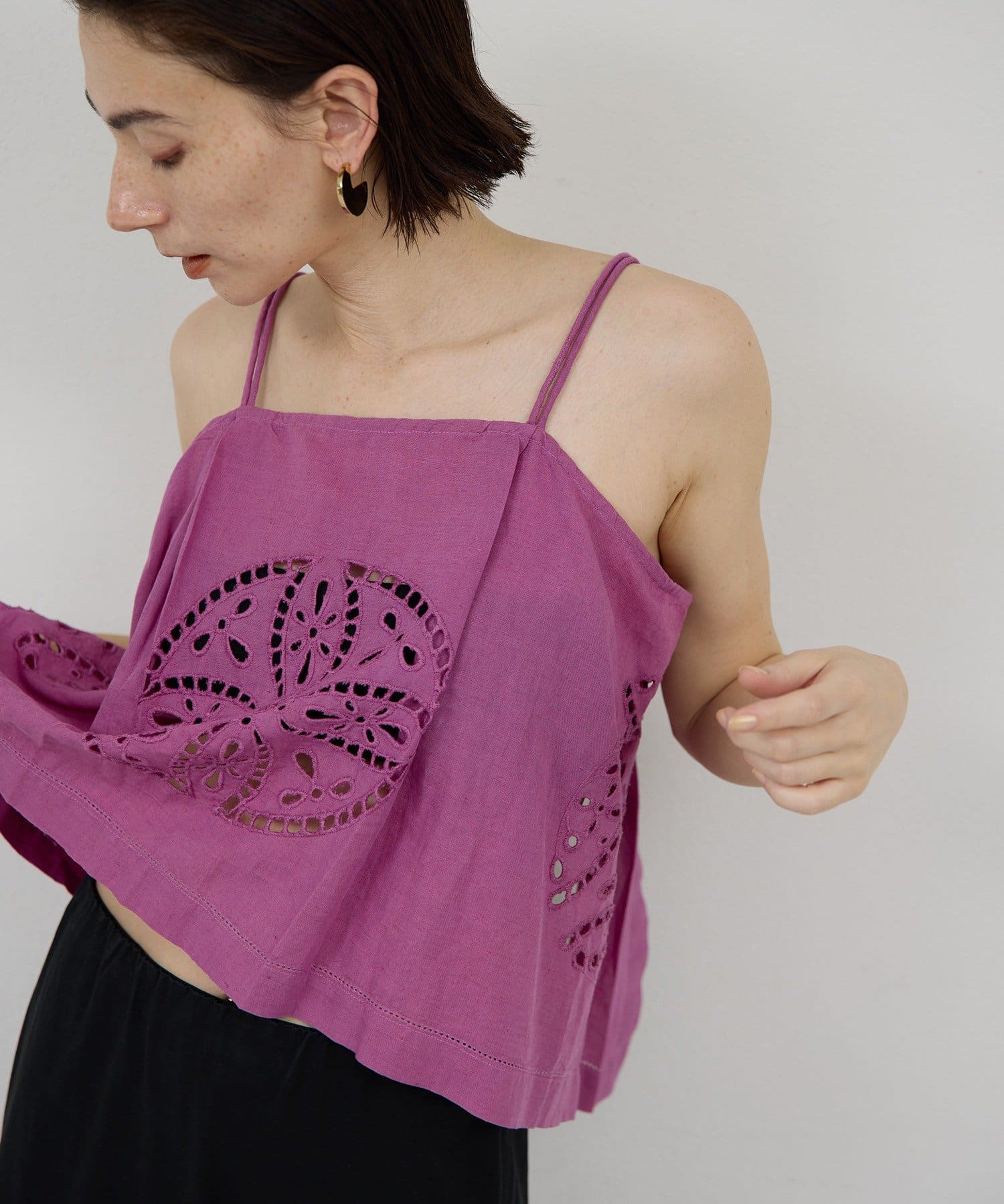 GALLARDAGALANTE(ガリャルダガランテ) 【Dhritië】カットワークレースキャミソール