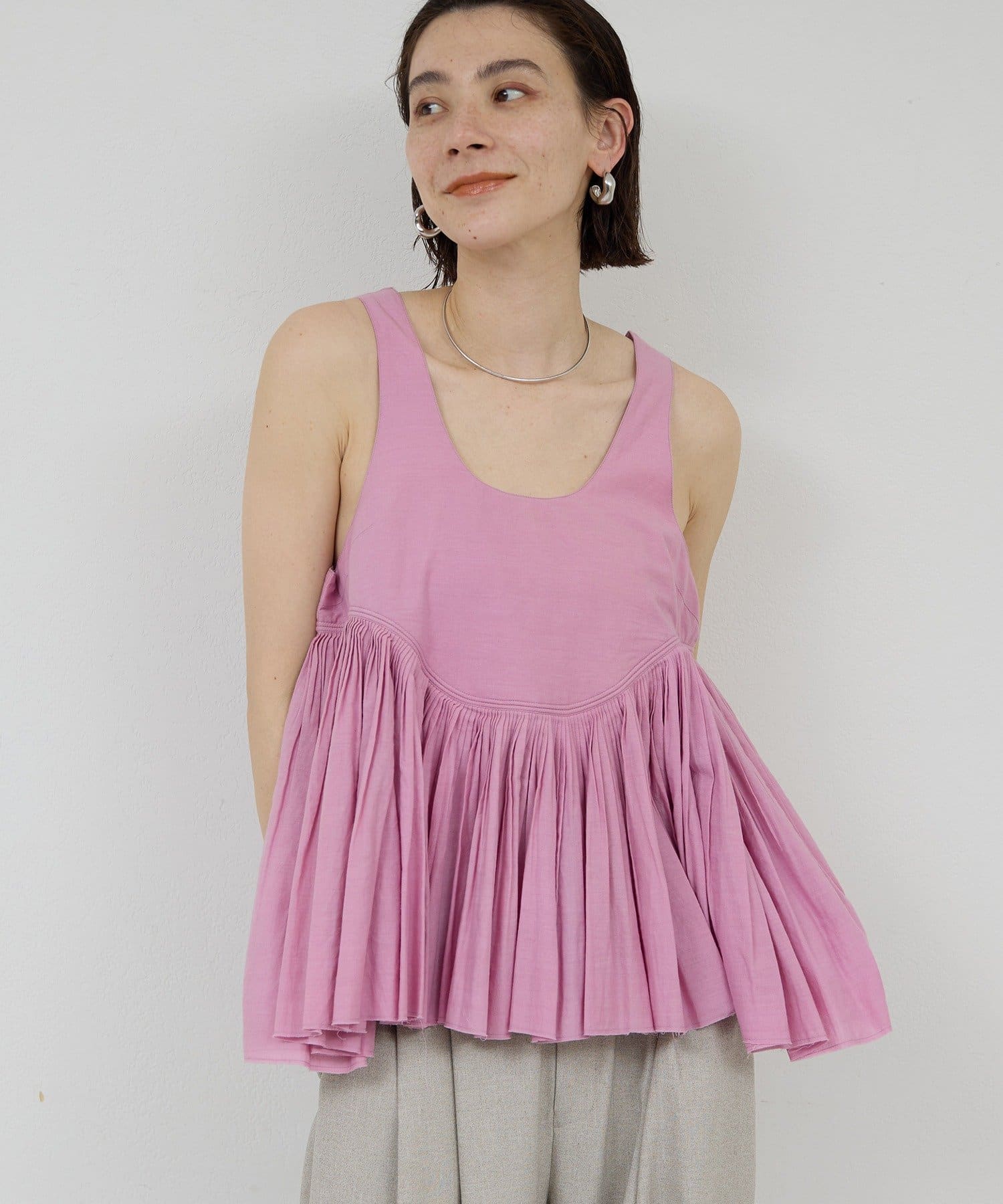 GALLARDAGALANTE(ガリャルダガランテ) 【Dhritië】ノースリーブボリュームペプラムブラウス