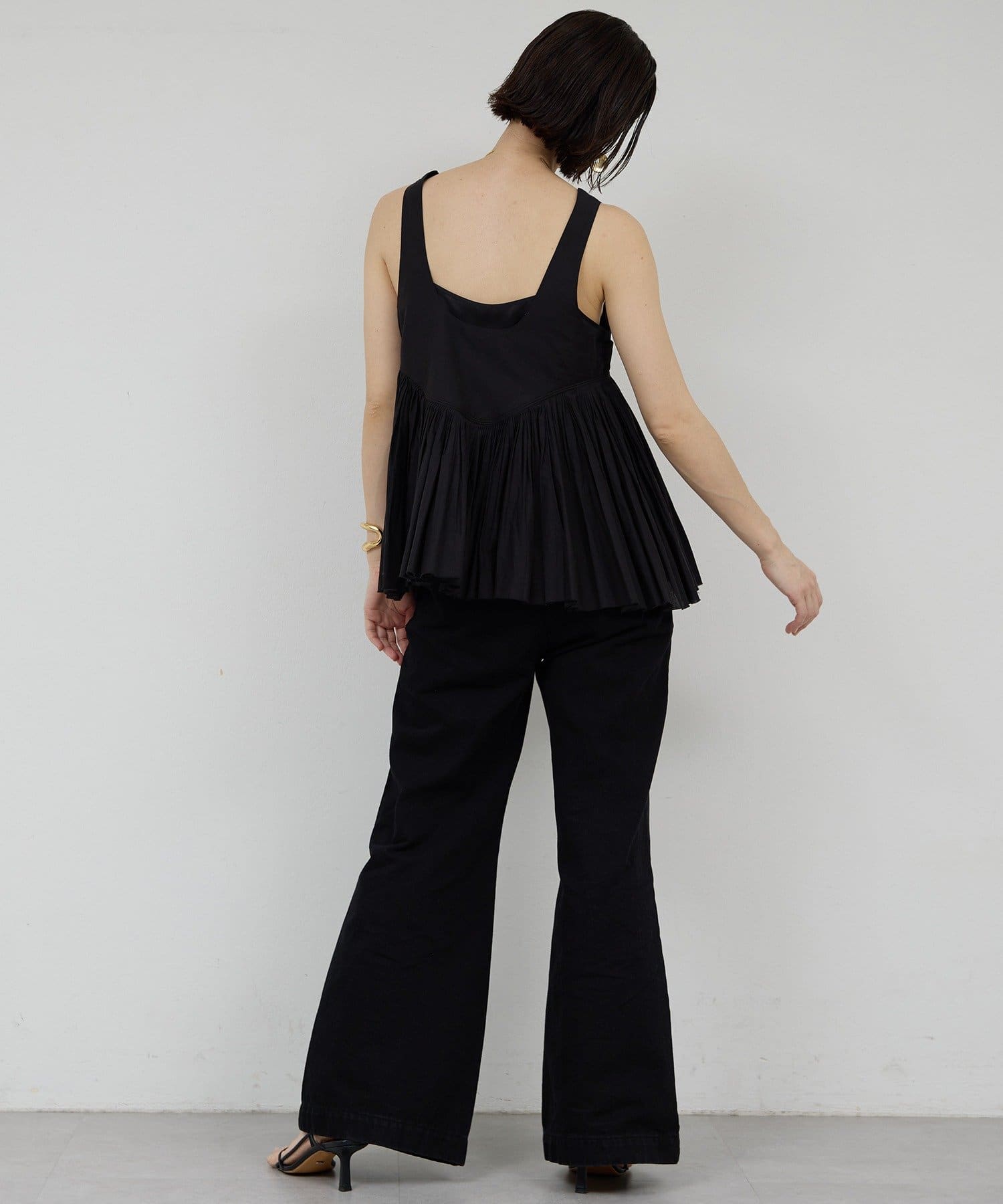 GALLARDAGALANTE(ガリャルダガランテ) 【Dhritië】ノースリーブボリュームペプラムブラウス