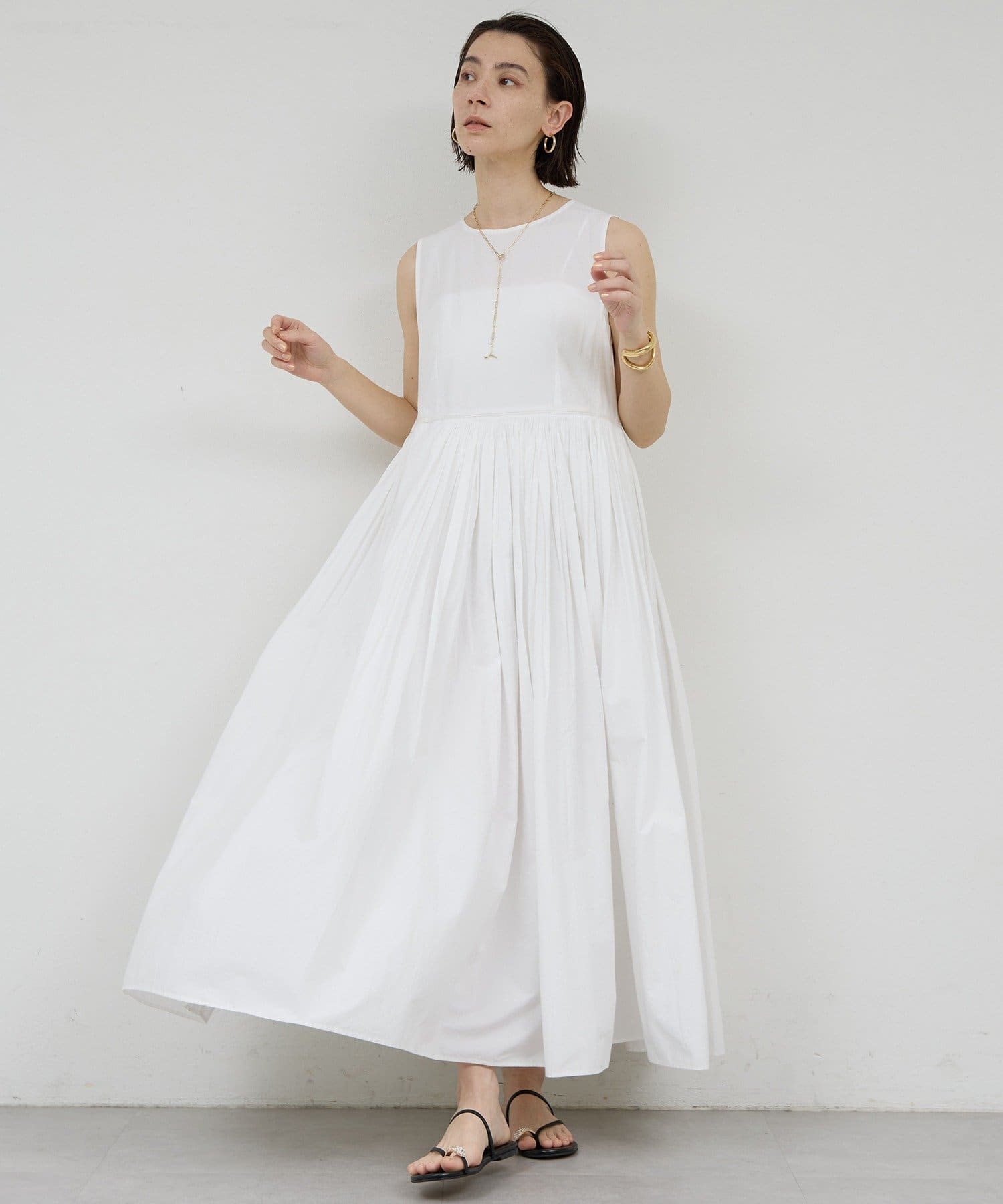 GALLARDAGALANTE(ガリャルダガランテ) 【Dhritië】タックスリーブレスロングワンピース