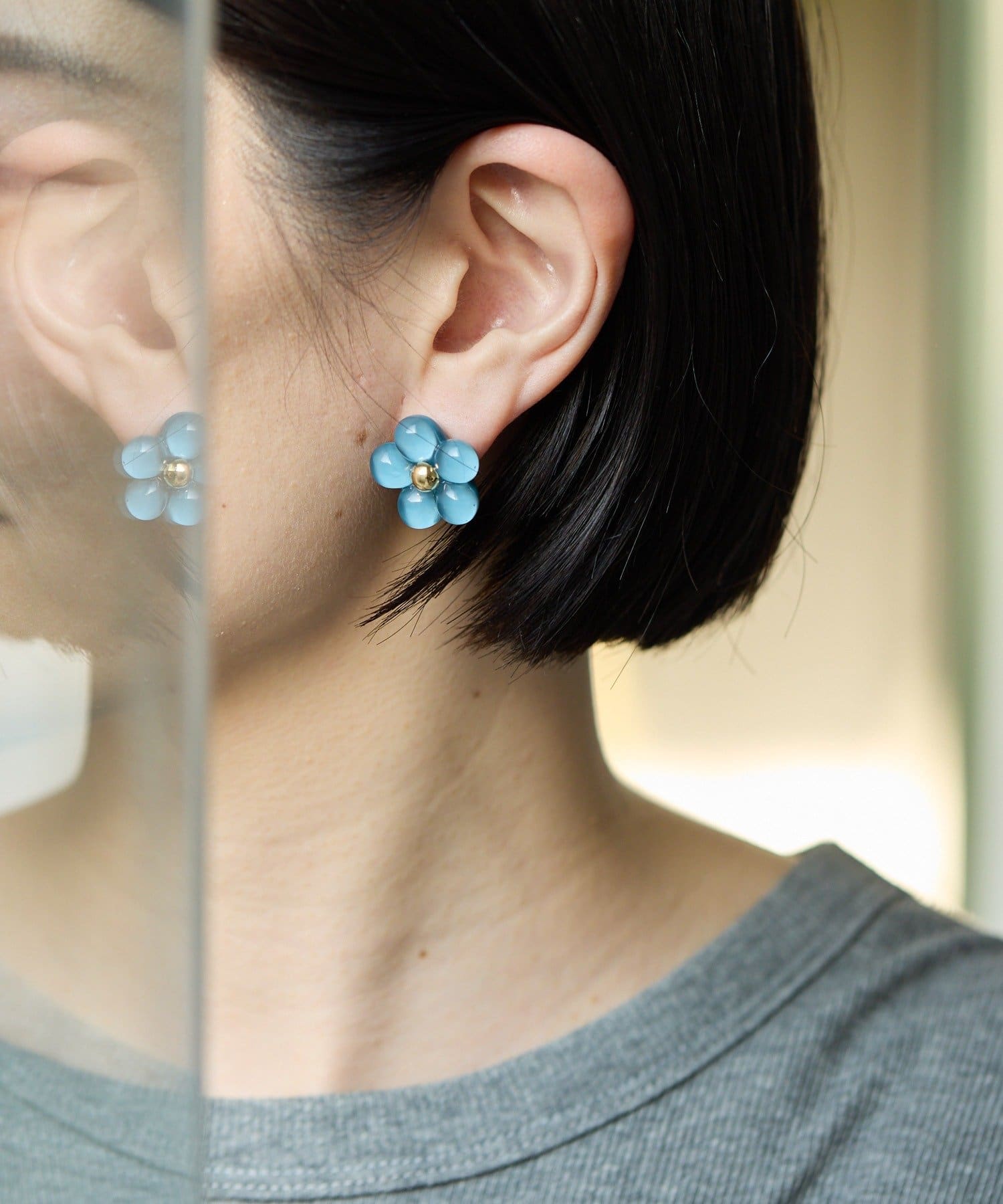 ear PAPILLONNER(イア パピヨネ) ぷっくり樹脂フラワーピアス