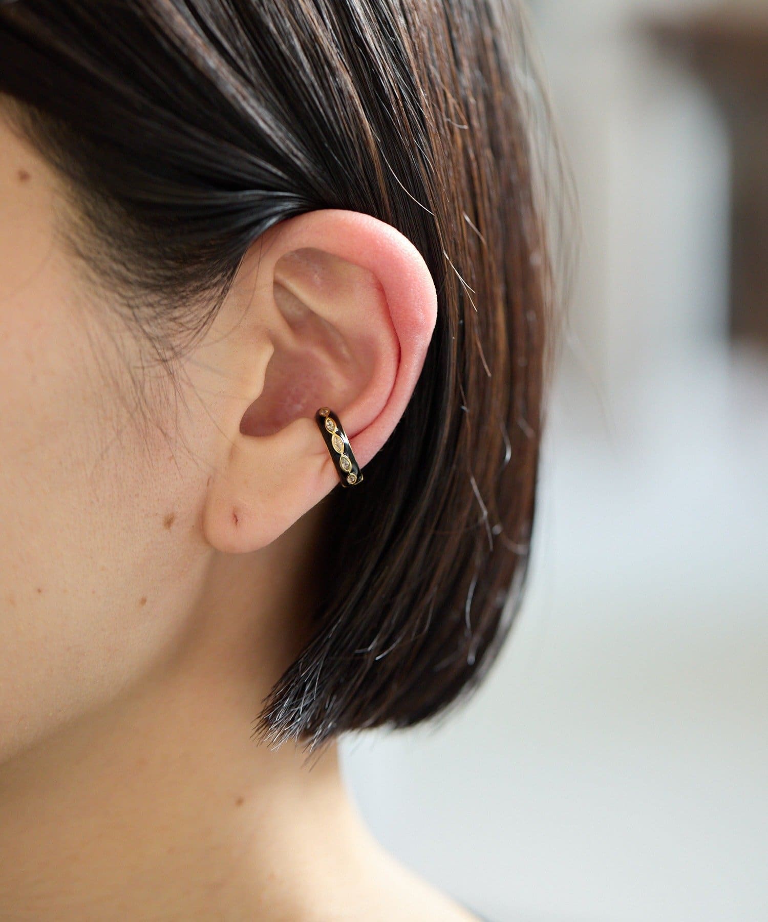 ear PAPILLONNER(イア パピヨネ) 模様入りエポイヤーカフ
