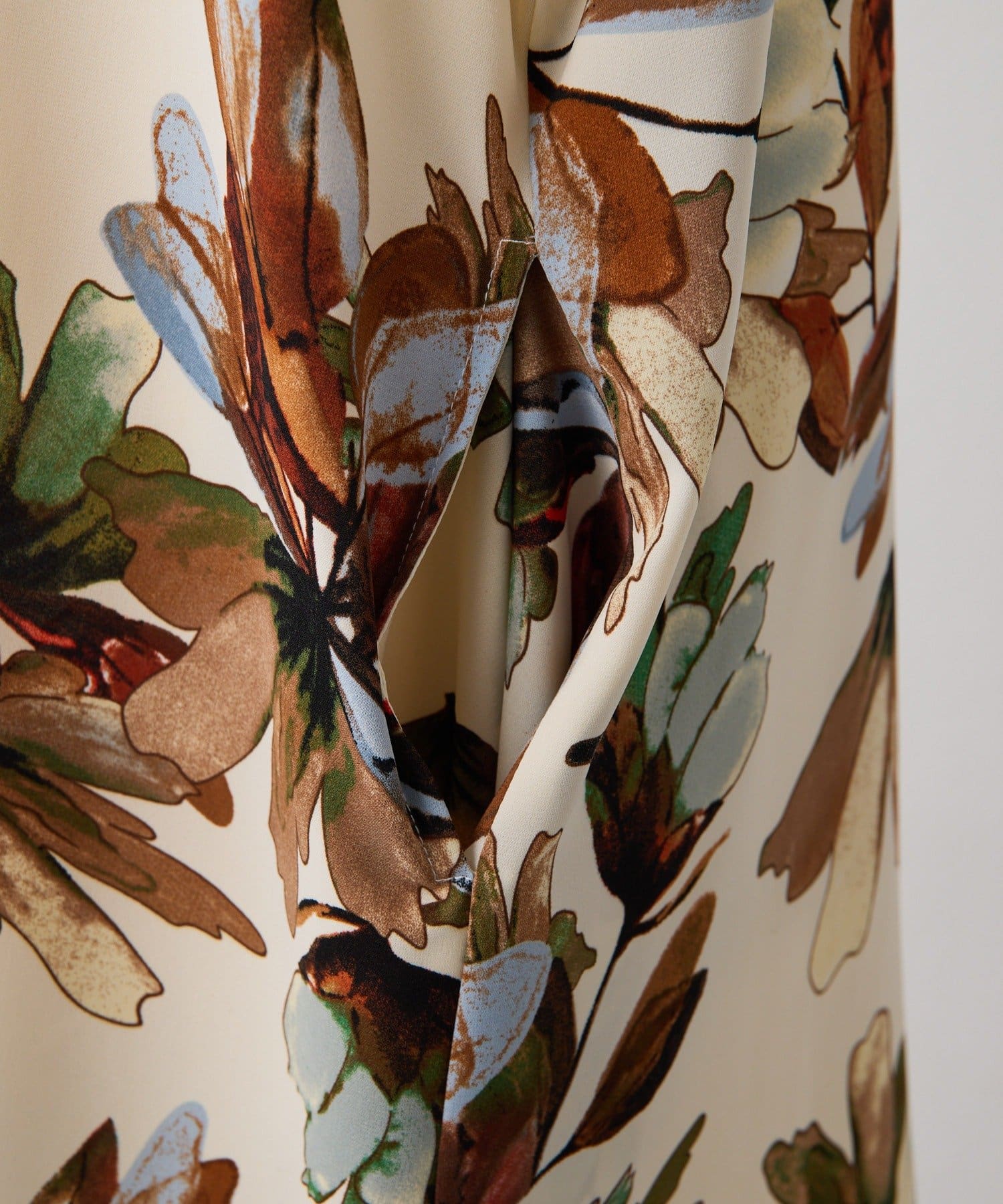 ear PAPILLONNER(イア パピヨネ) 花柄ボタンワンピース【SUM1 STYLE(スミスタイル)】