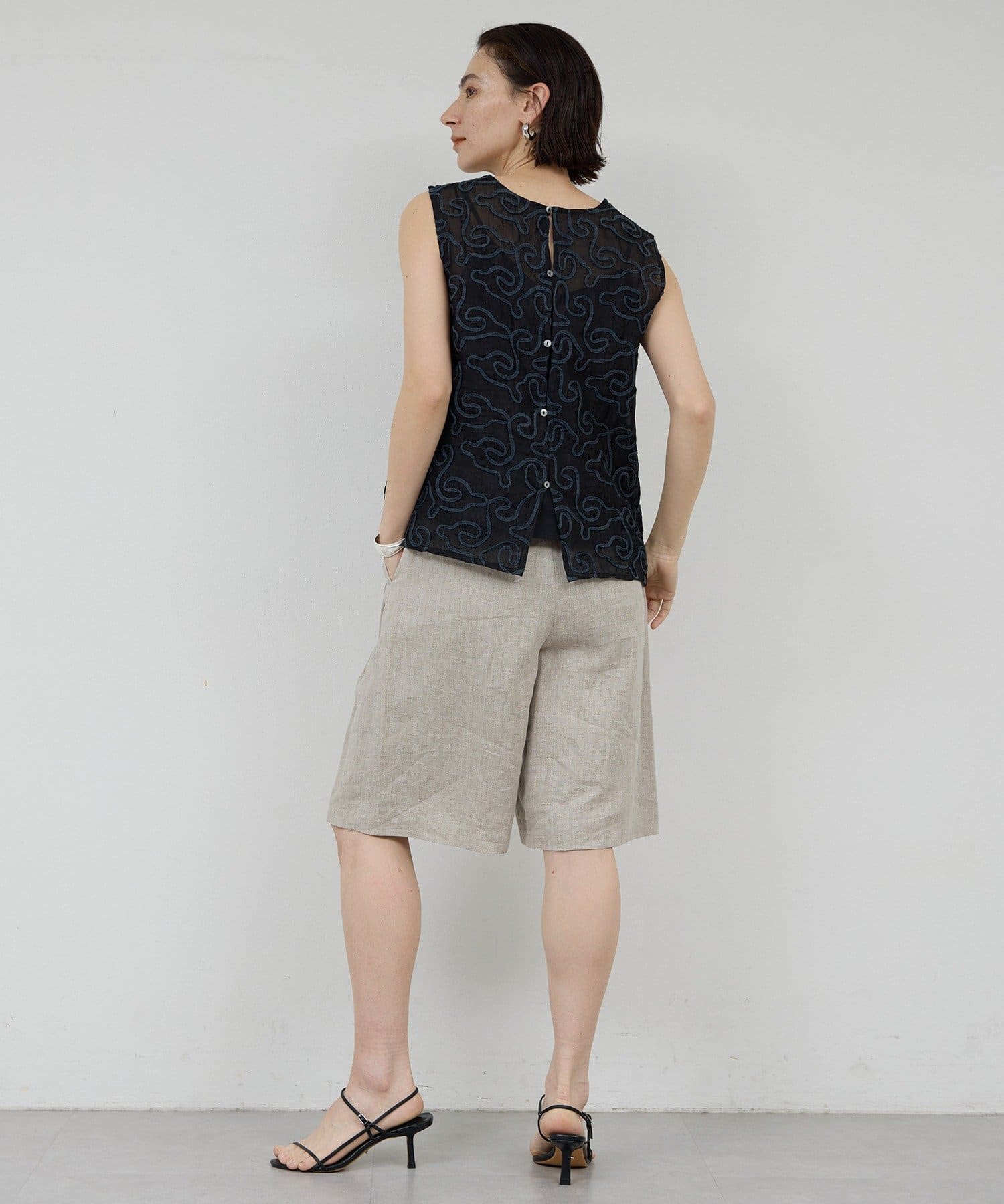 GALLARDAGALANTE(ガリャルダガランテ) 【Dhritië】コード刺繍タンクブラウス