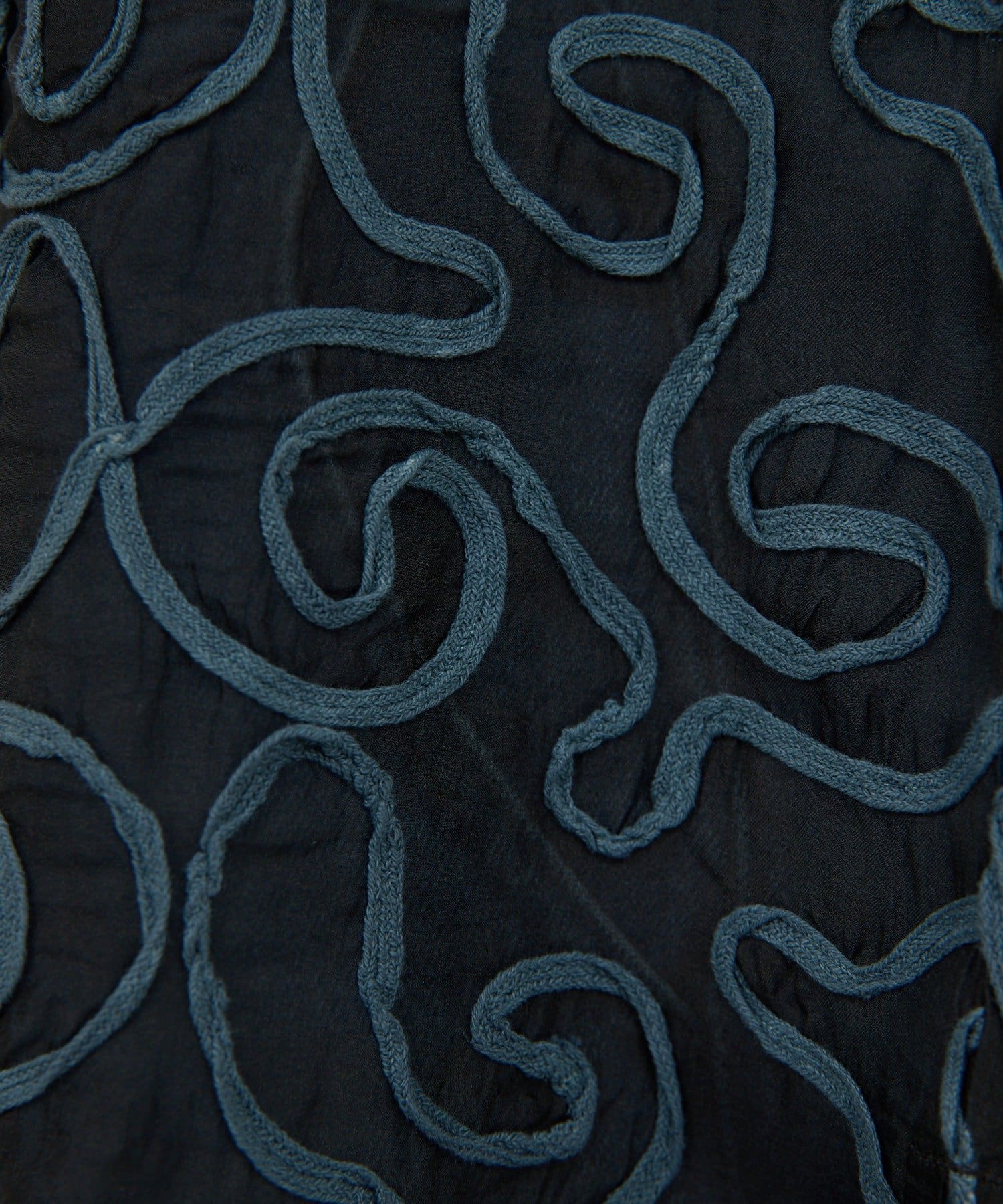 GALLARDAGALANTE(ガリャルダガランテ) 【Dhritië】コード刺繍ノースリワンピース