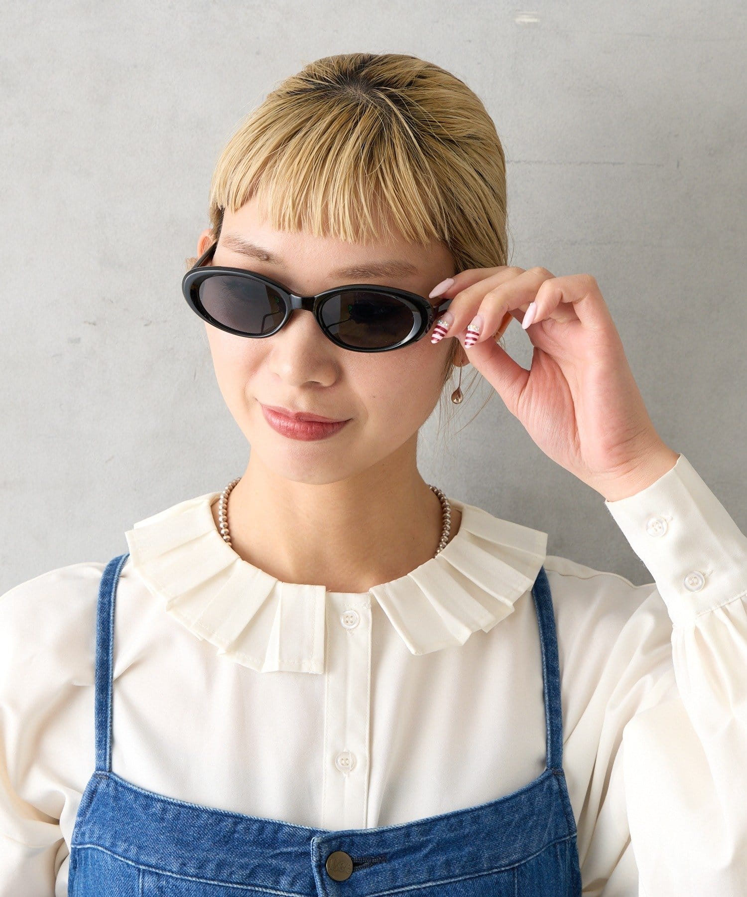 BIRTHDAY BAR(バースデイバー) オーバルサングラス