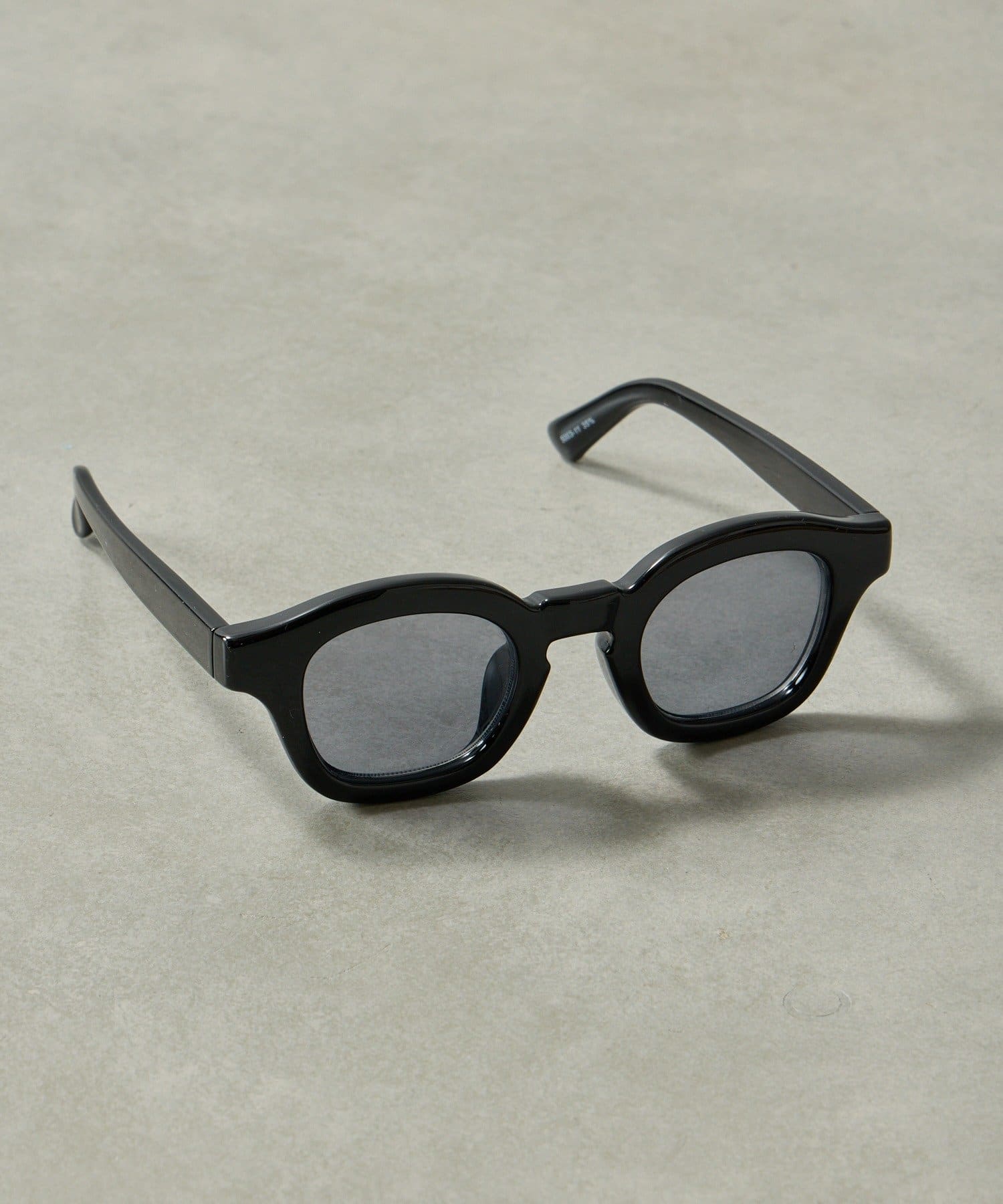 BIRTHDAY BAR(バースデイバー) ウェリントンサングラス