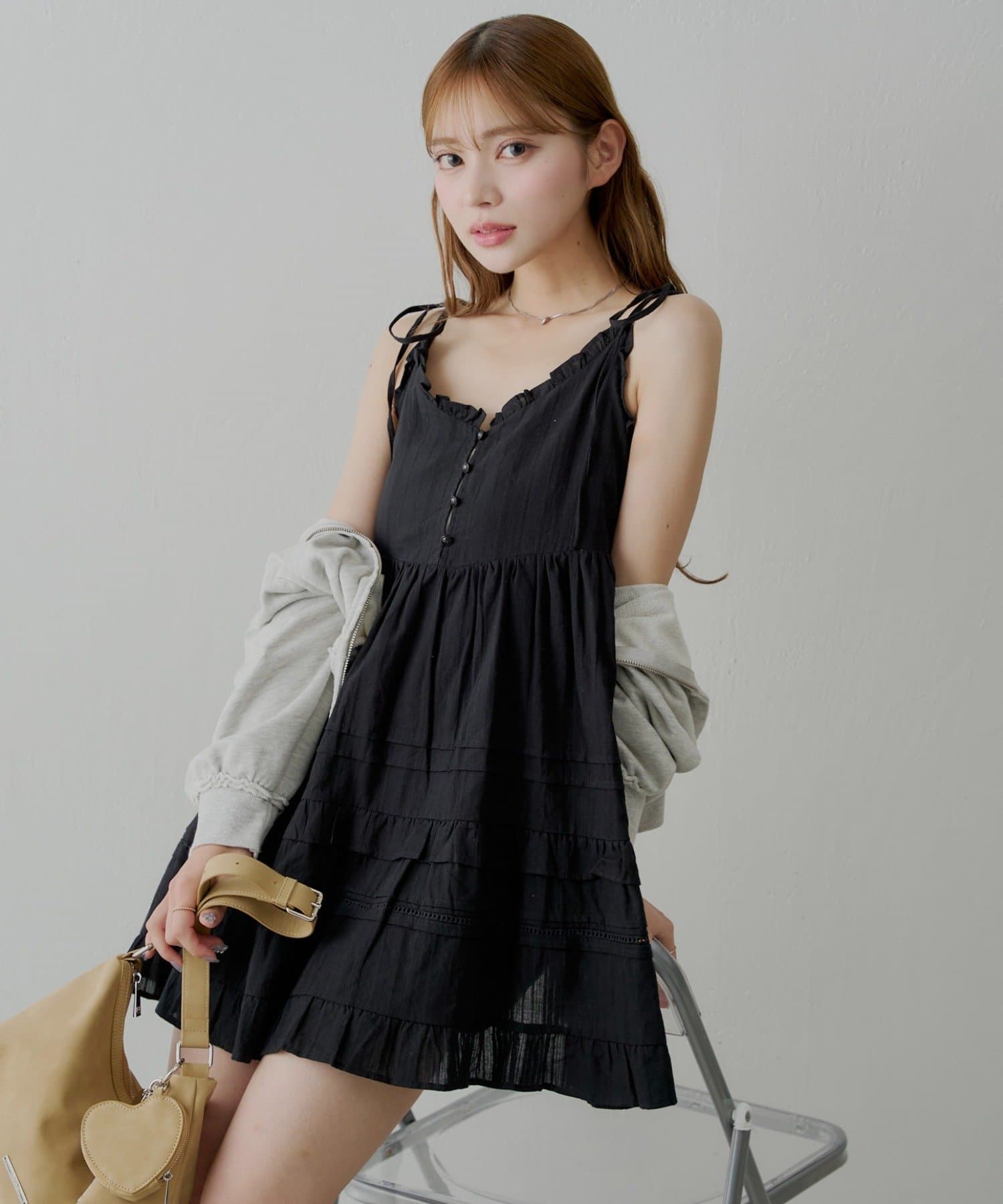 OUTLET(アウトレット) 【Chico】肩リボンコットンレースフリルキャミミニワンピ