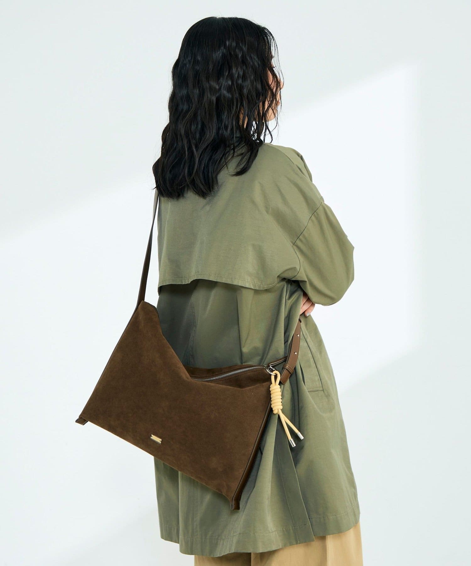 FREDY & GLOSTER(フレディ アンド グロスター) フェイクスエードソフトスクエアショルダーバッグ