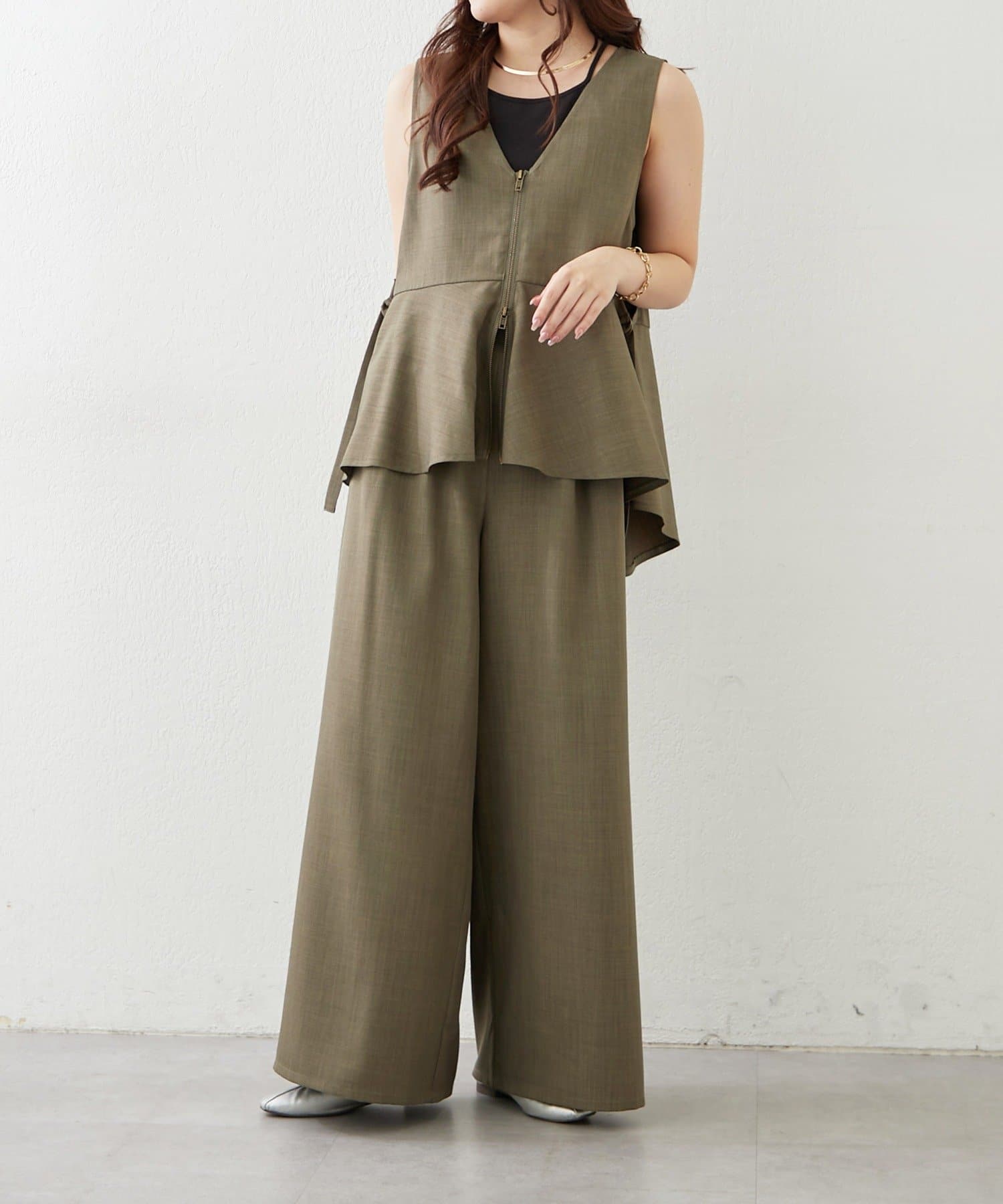 Remind me and forever(リマインドミーアンドフォーエバー) 【上下2枚SET】WZIPペプラムジレ&ワイドパンツ