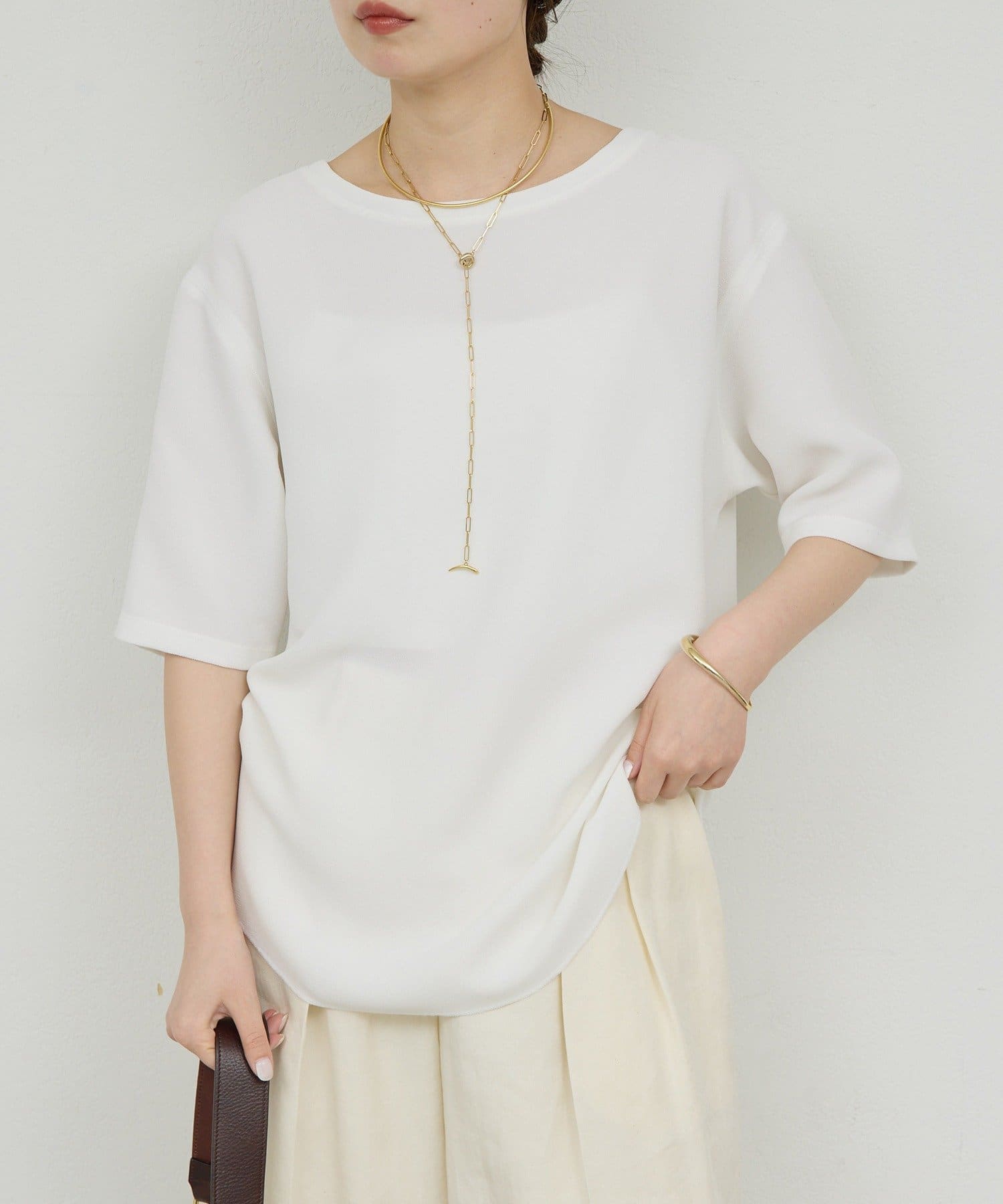 GALLARDAGALANTE(ガリャルダガランテ) 【大人気BLに半袖verが登場！】バックスリットハーフスリーブブラウス