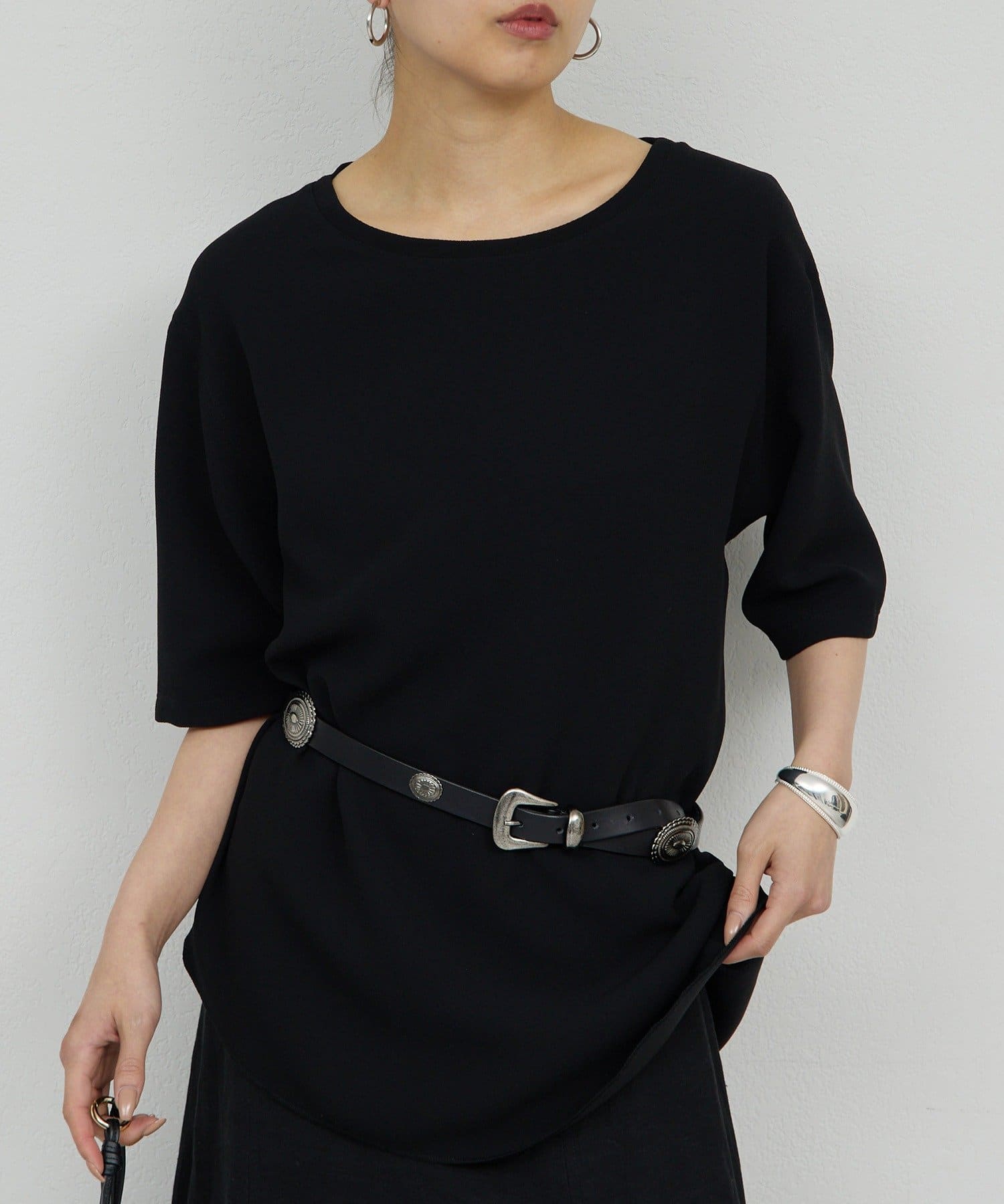 GALLARDAGALANTE(ガリャルダガランテ) 【大人気BLに半袖verが登場！】バックスリットハーフスリーブブラウス