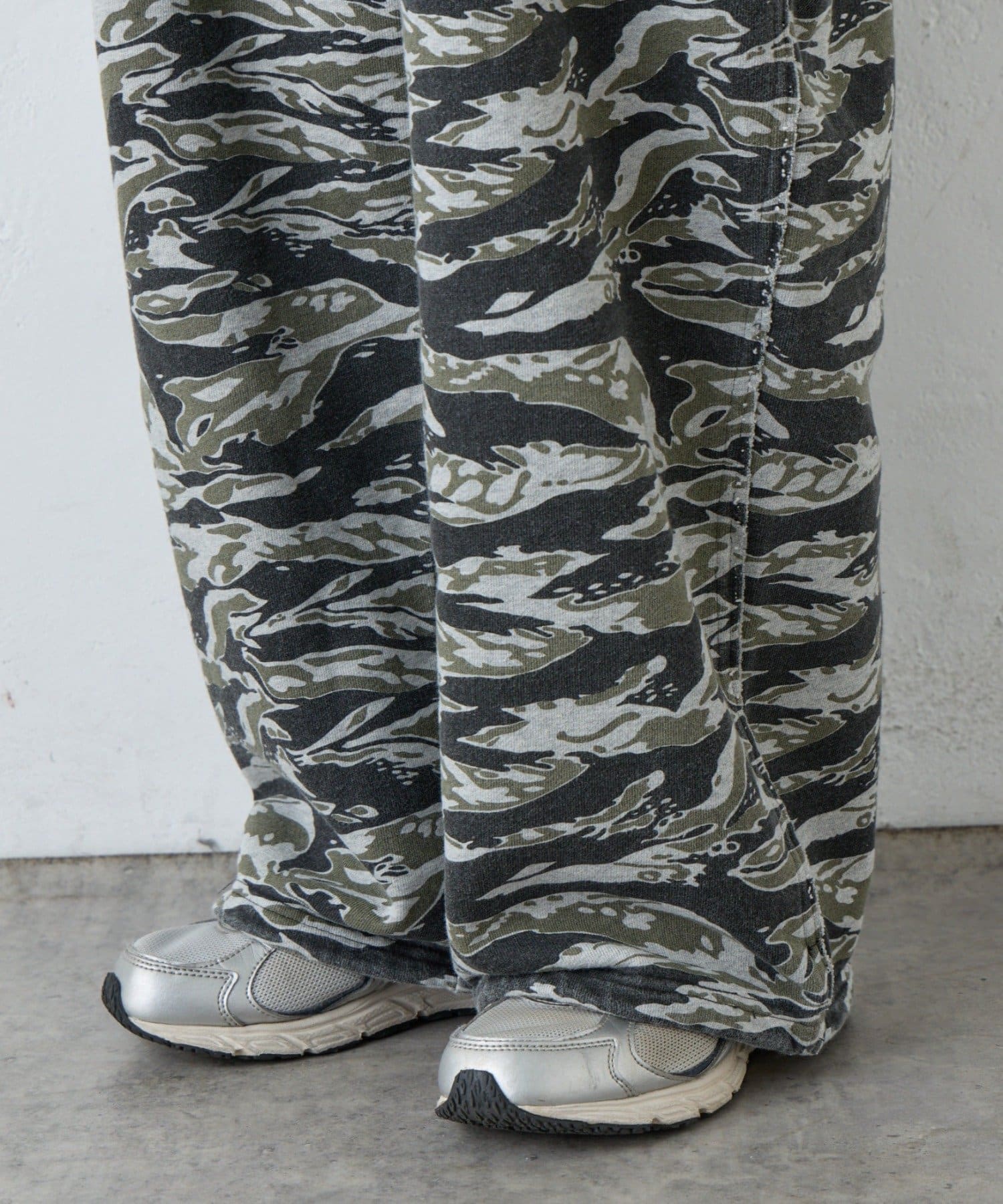 CIAOPANIC TYPY(チャオパニックティピー) 【etsinta】スウェットオーバーサロペット