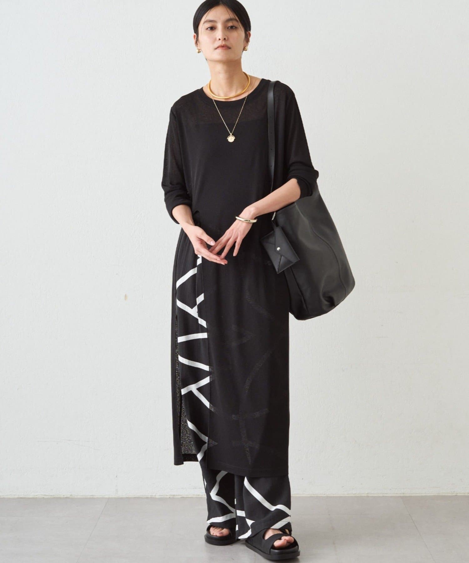 LOUNGEDRESS(ラウンジドレス) シアーハイスリットワンピース