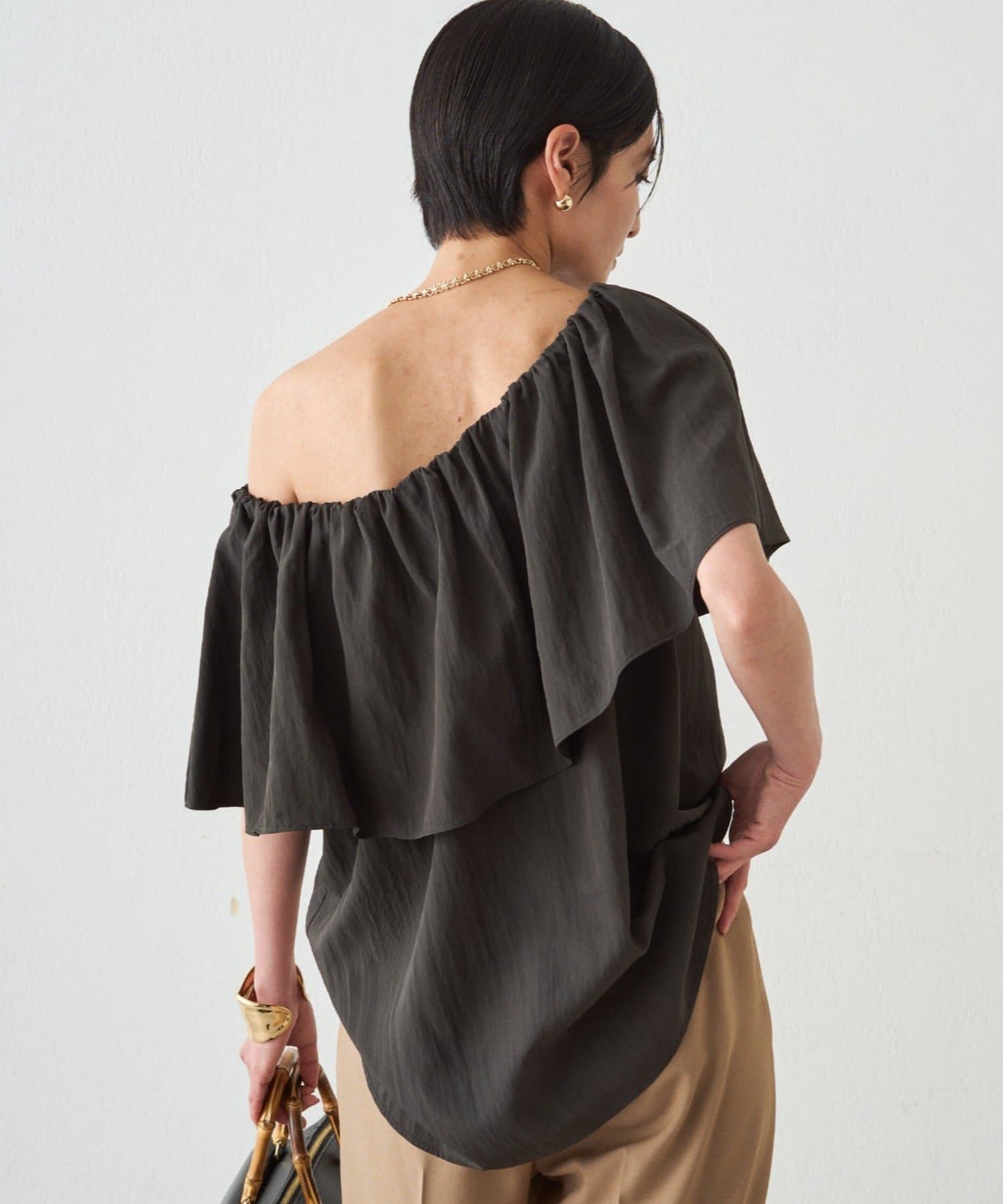 LOUNGEDRESS(ラウンジドレス) フリルオフショルブラウス