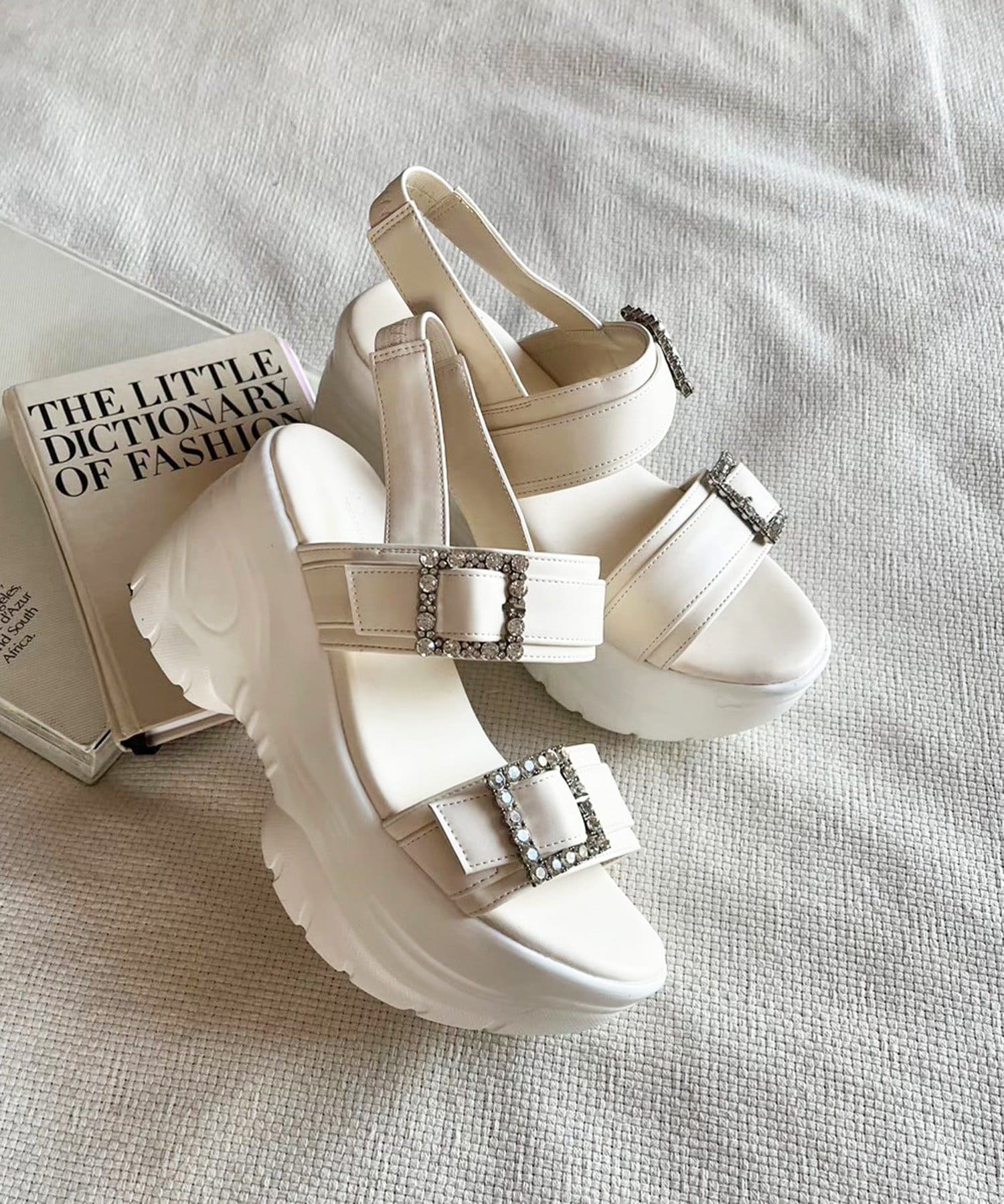 one after another NICE CLAUP(ワンアフターアナザー ナイスクラップ) ビジューバックルスポサン