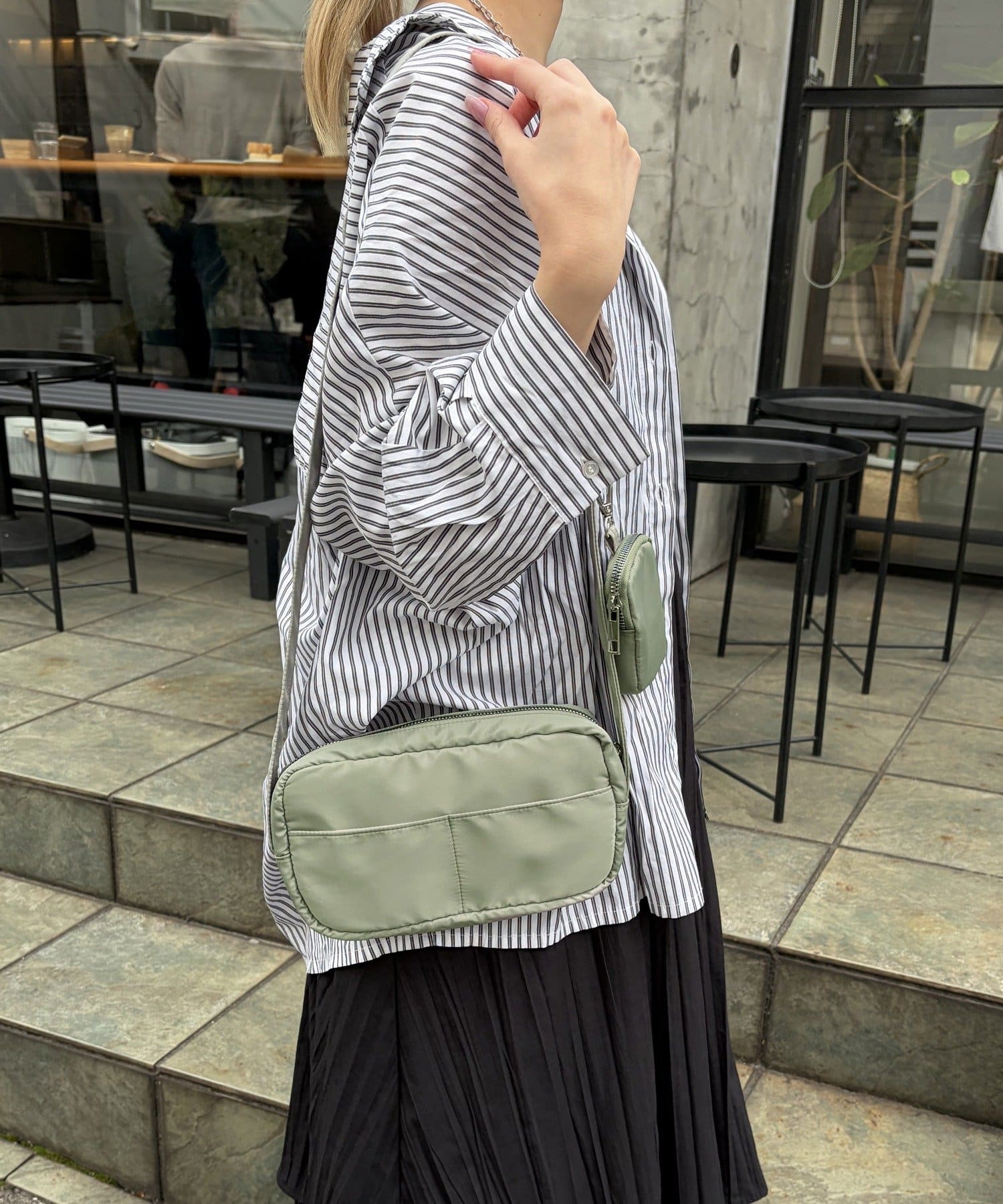 Lattice(ラティス) ポーチ付きナイロンショルダーバッグ