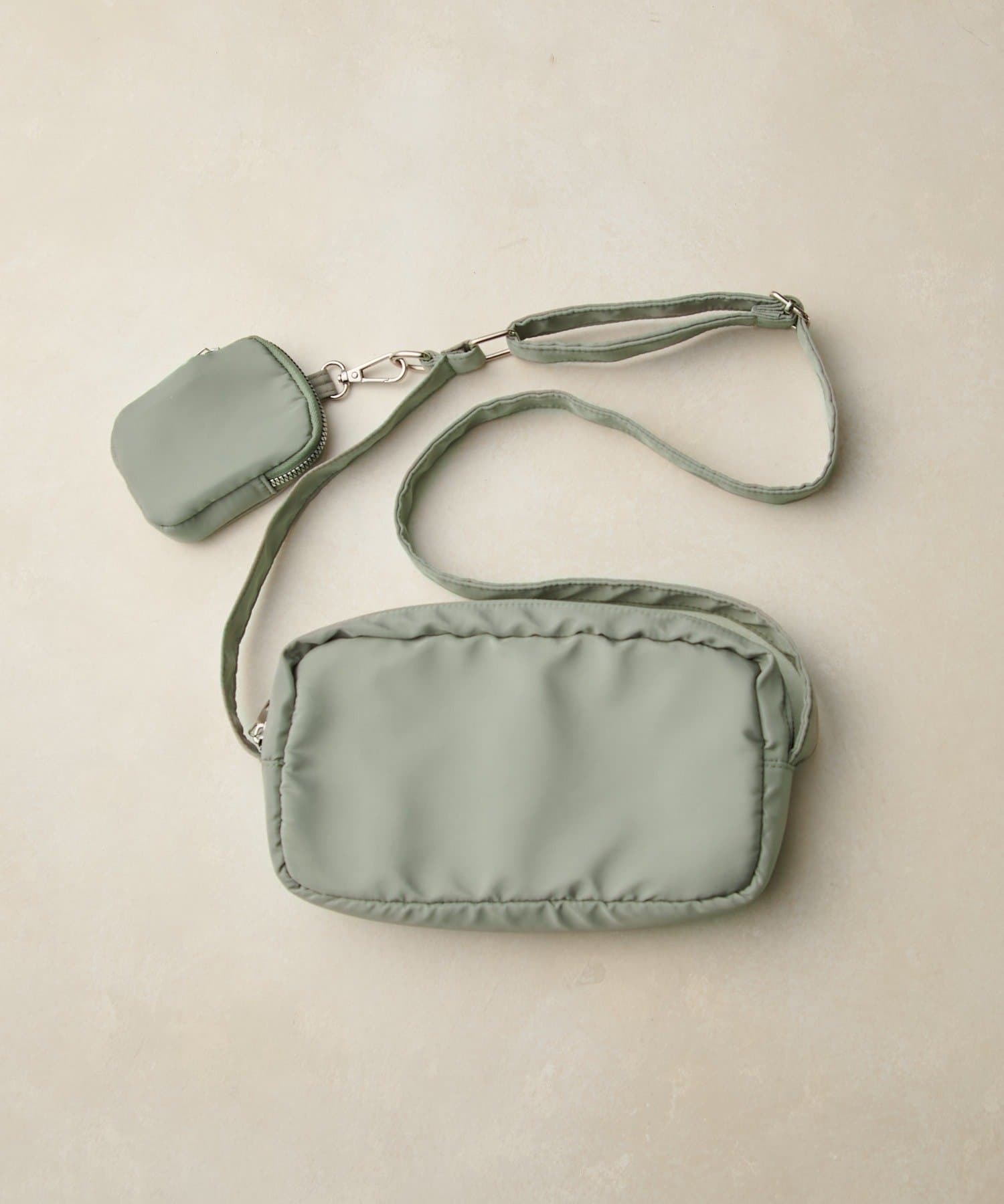 Lattice(ラティス) ポーチ付きナイロンショルダーバッグ