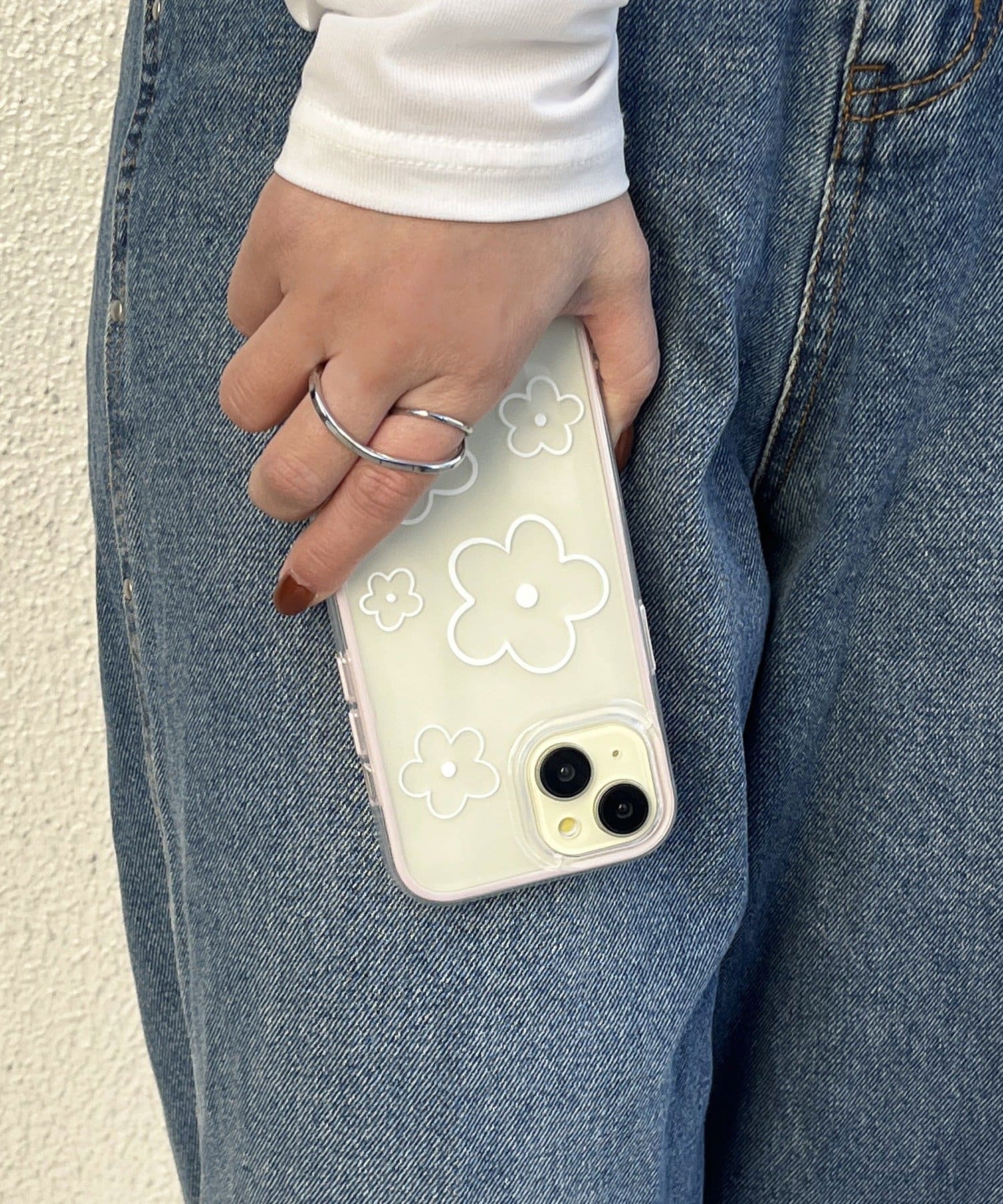 Lattice(ラティス) フラワープリントスマホケース(iPhone15)