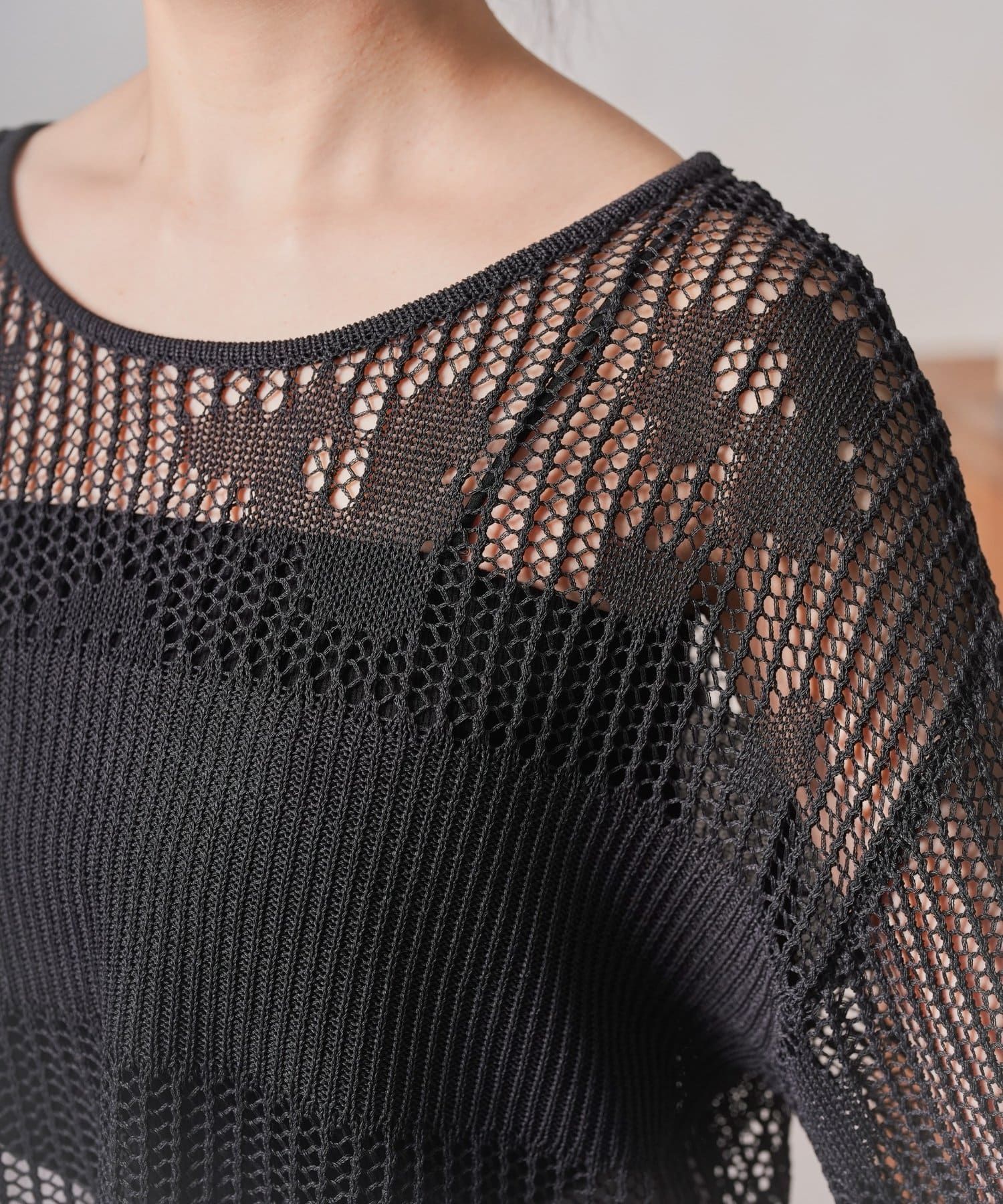 Jena　espace merveilleux(ジェナ　エスパスメルヴェイユ) フラワーメッシュニット