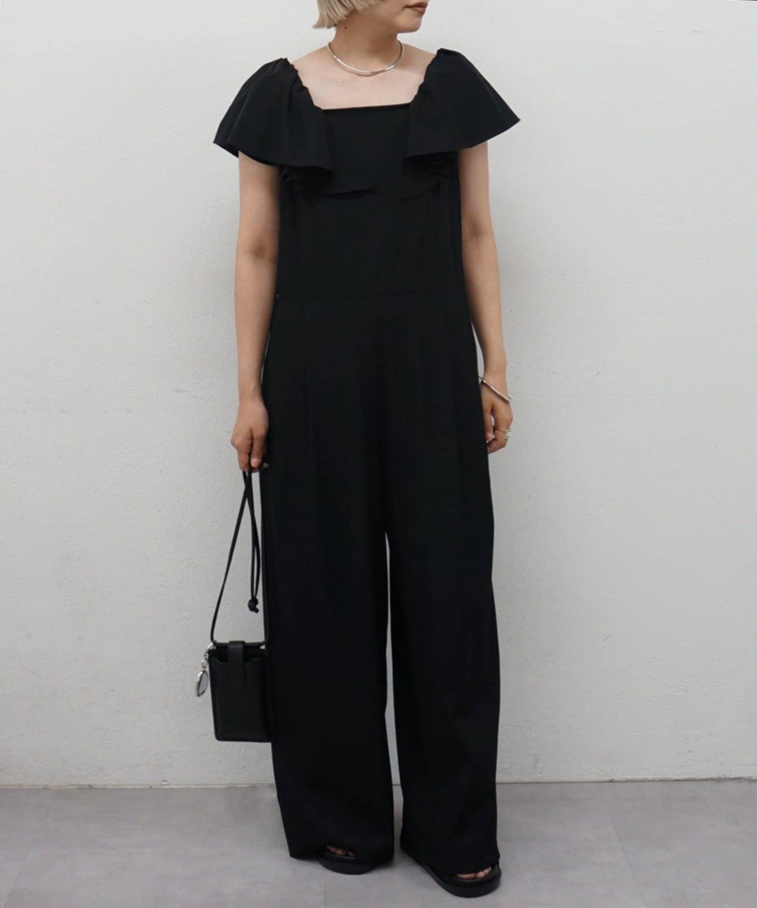 LOUNGEDRESS(ラウンジドレス) 撥水フリルスリーブコンビネゾン