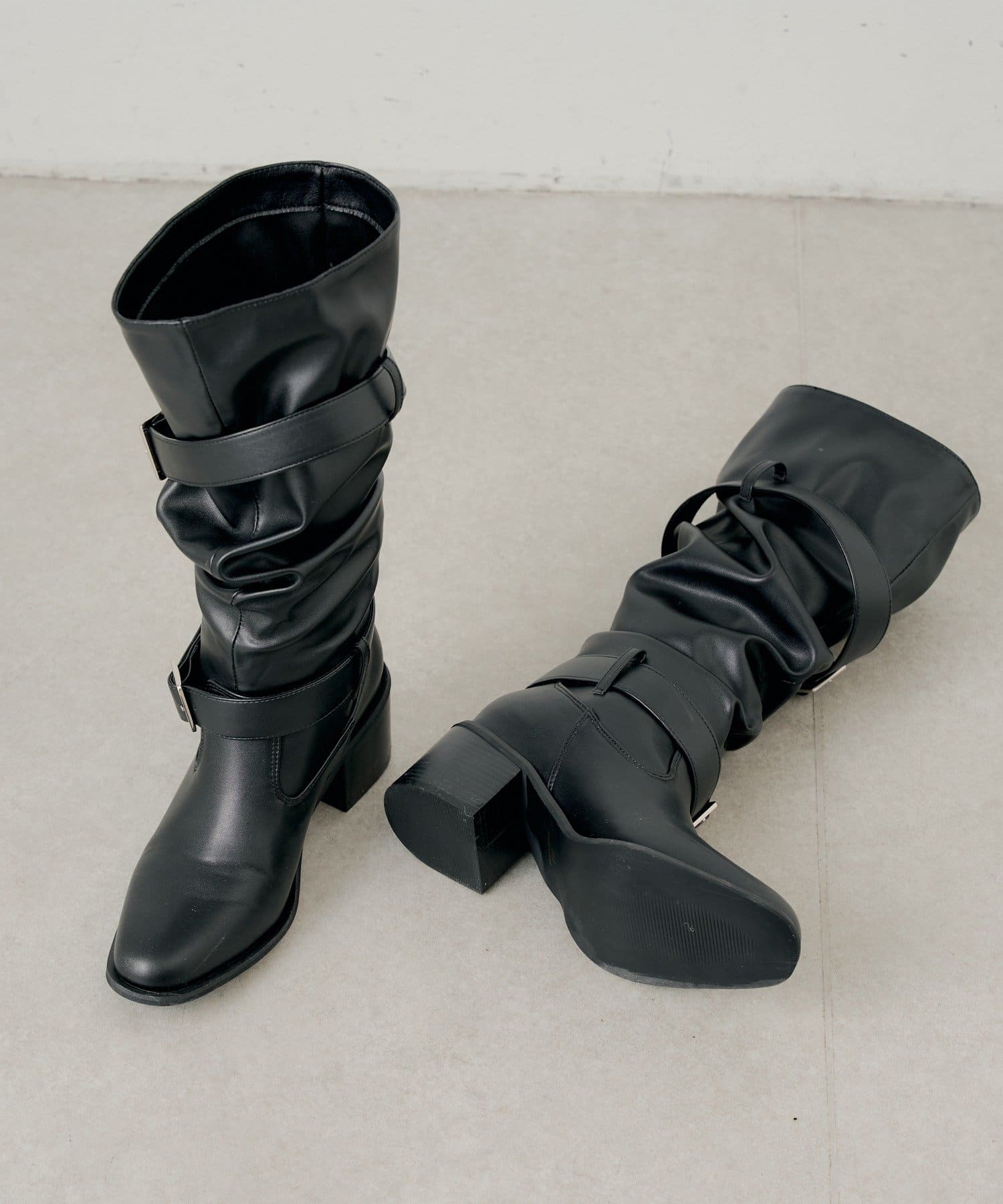 Chico(チコ) ベルト付きエンジニアブーツ