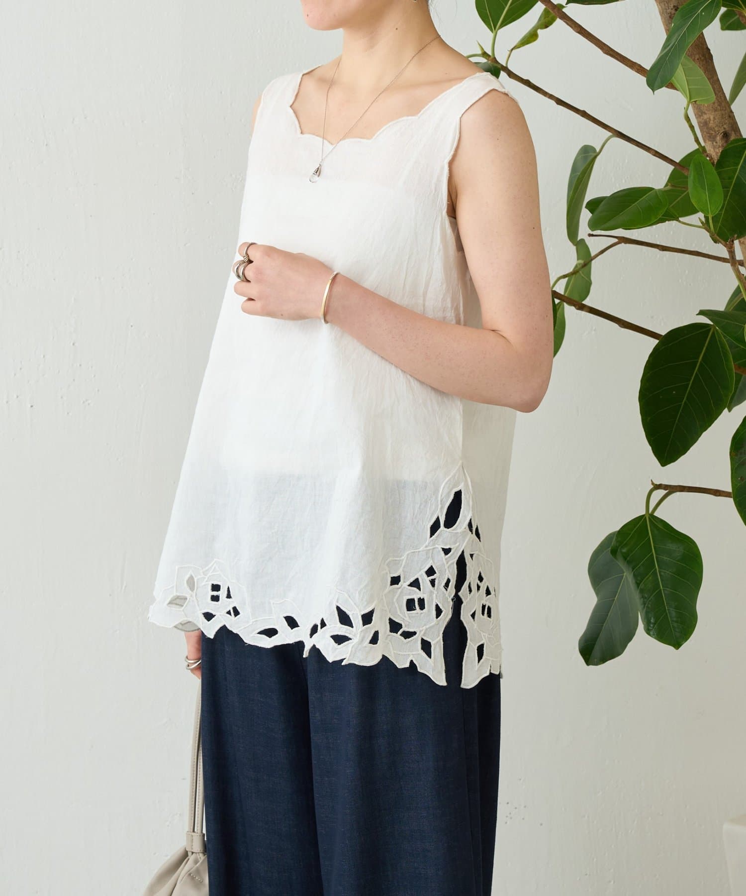 近日予約開始予定》カットワークタンク | BEARDSLEY(ビアズリー