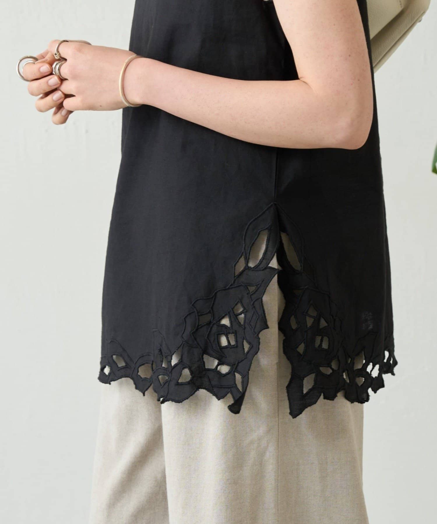 BEARDSLEY(ビアズリー) カットワークタンク