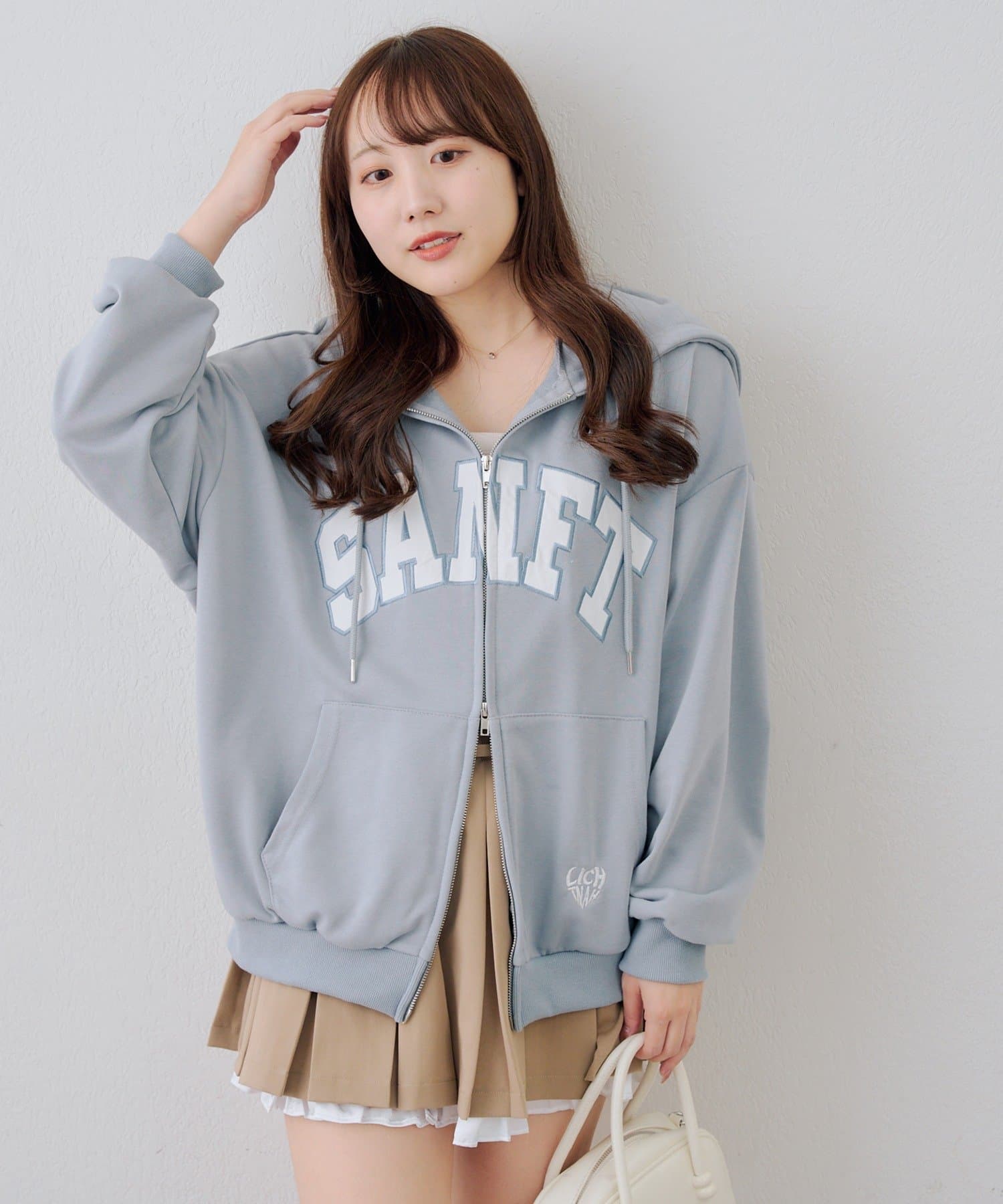 NICE CLAUP / OLIVE des OLIVE OUTLET(ナイスクラップ  / オリーブ デ オリーブ アウトレット) 【ANOTHER BRANCH】BIGロゴZIPパーカー