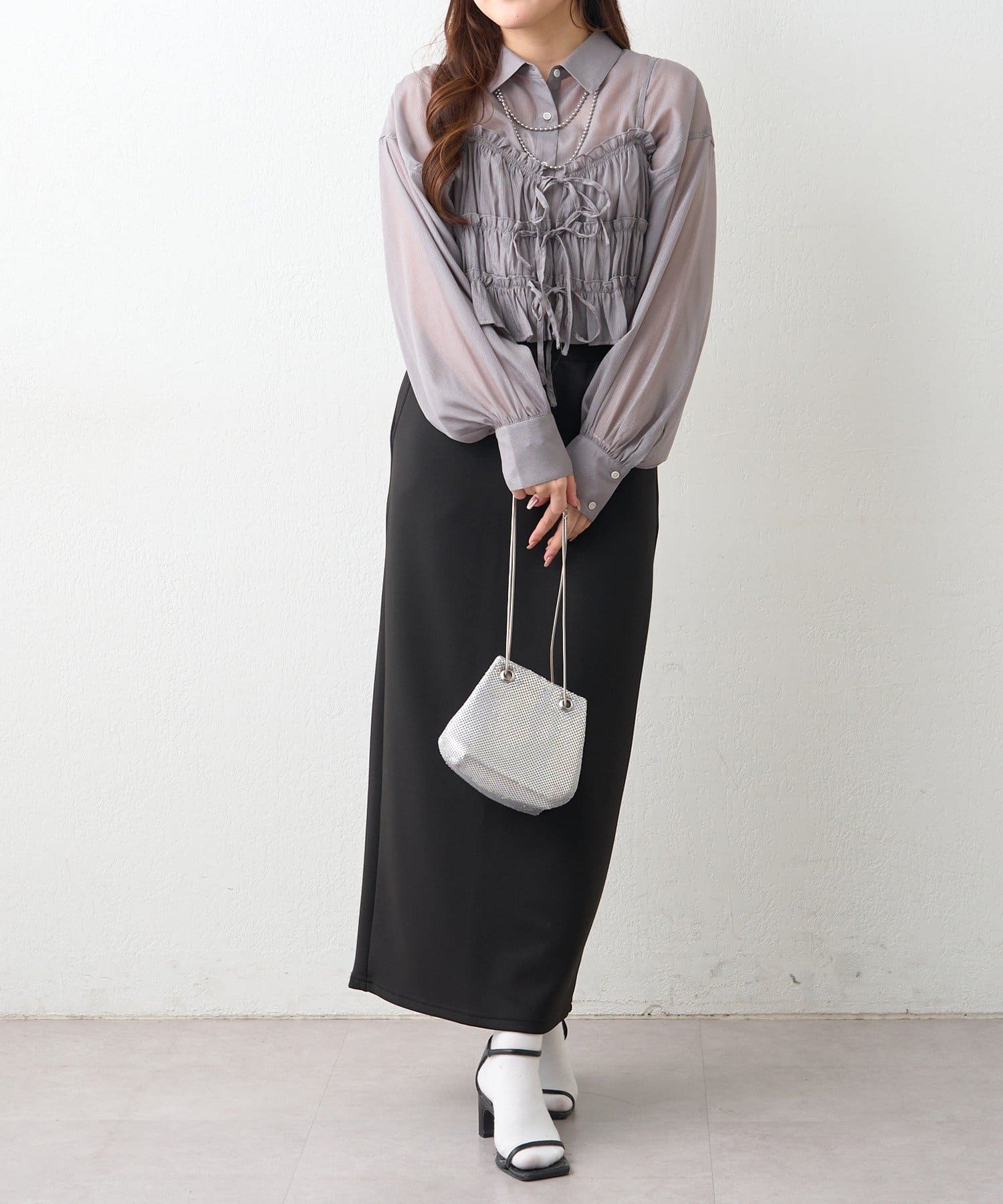 Remind me and forever(リマインドミーアンドフォーエバー) ビスチェ付きシアーラメシャツブラウス