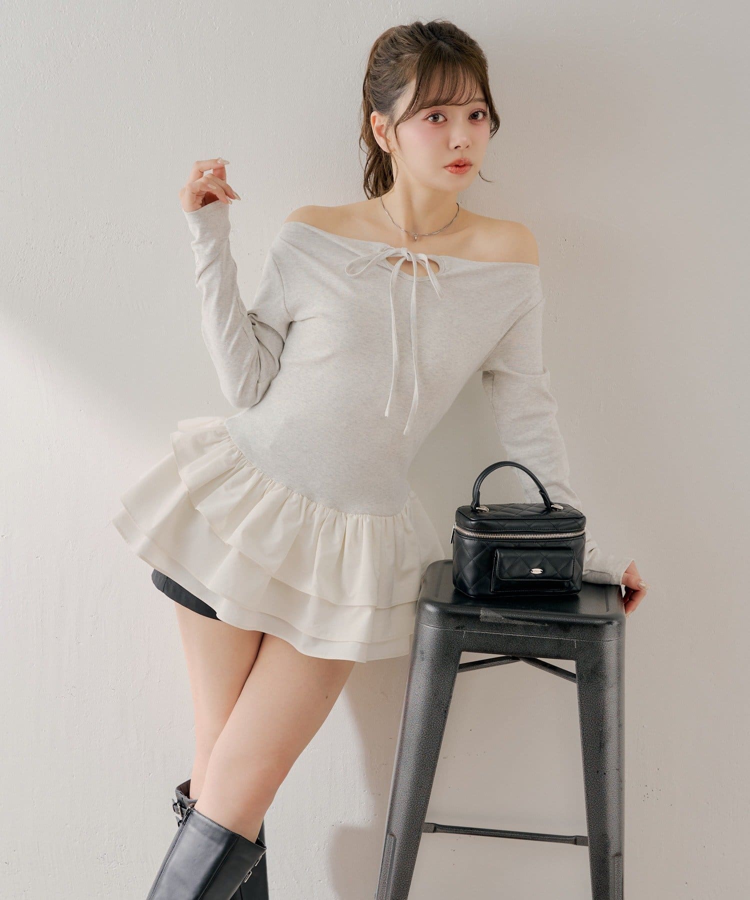 Chico(チコ) フリルティアードオフショルチュニック