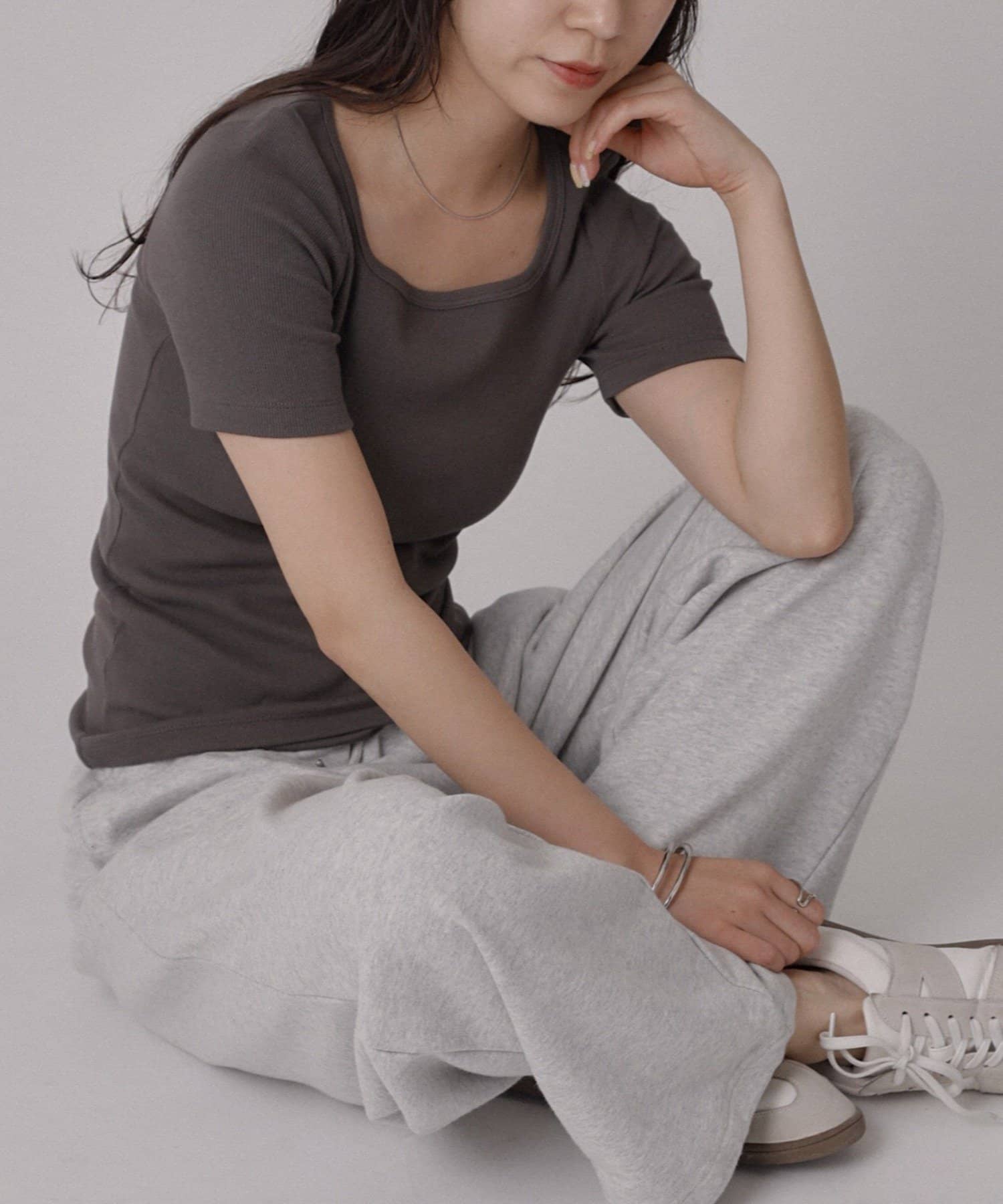 COLONY 2139(コロニー トゥーワンスリーナイン) 多機能テレコスクエアネック半袖Tシャツ