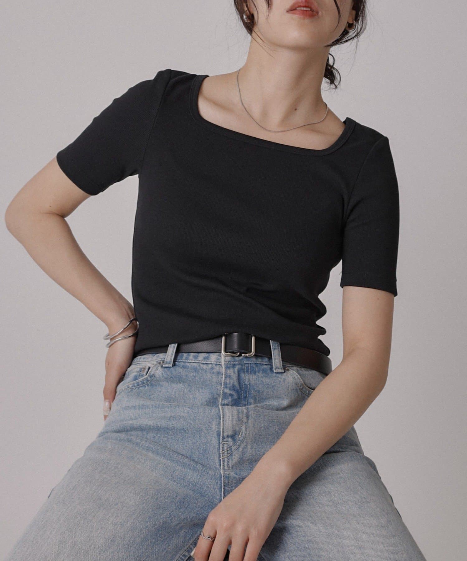 COLONY 2139(コロニー トゥーワンスリーナイン) 多機能テレコスクエアネック半袖Tシャツ