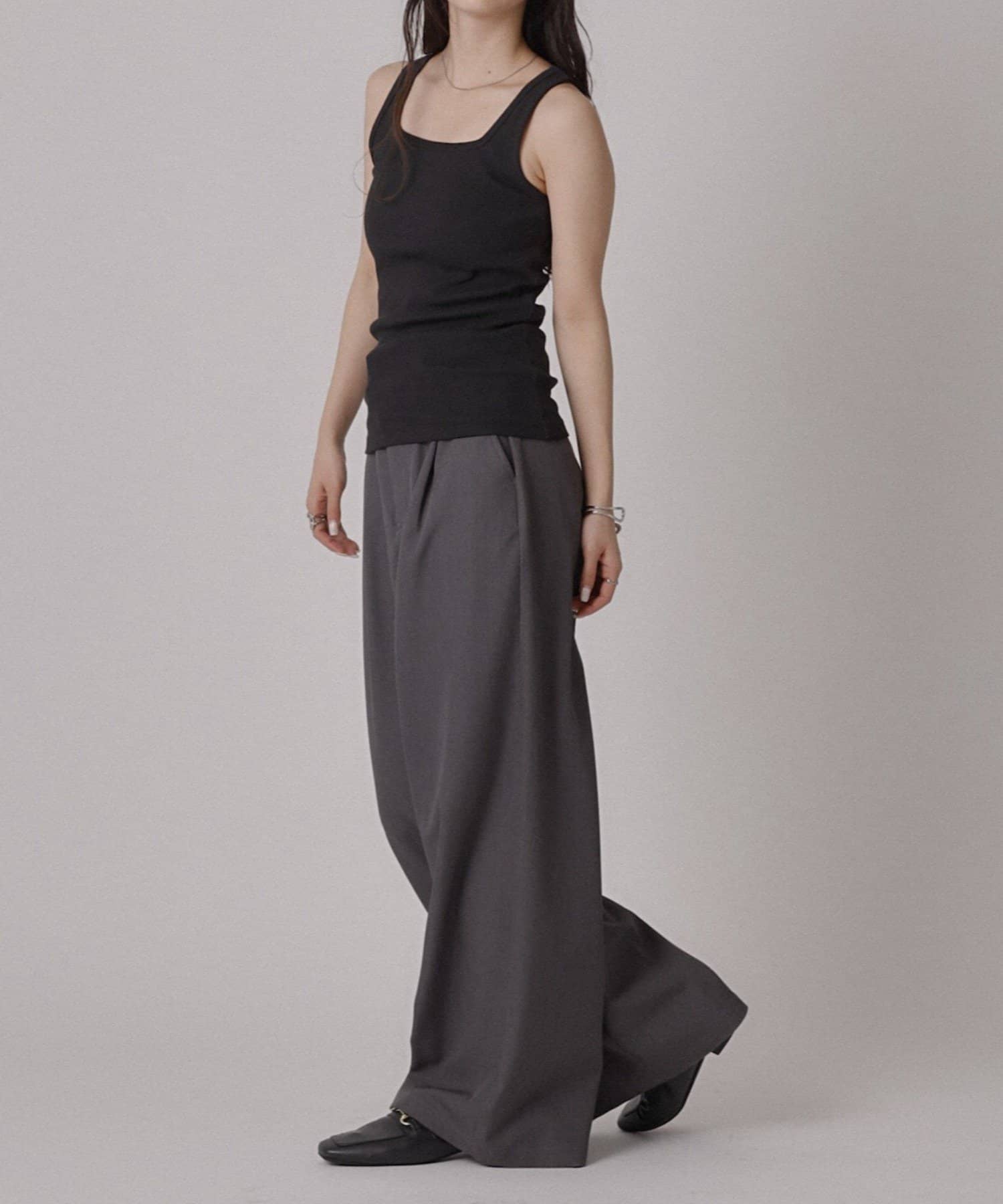 COLONY 2139(コロニー トゥーワンスリーナイン) 多機能テレコスクエアネックタンクトップ