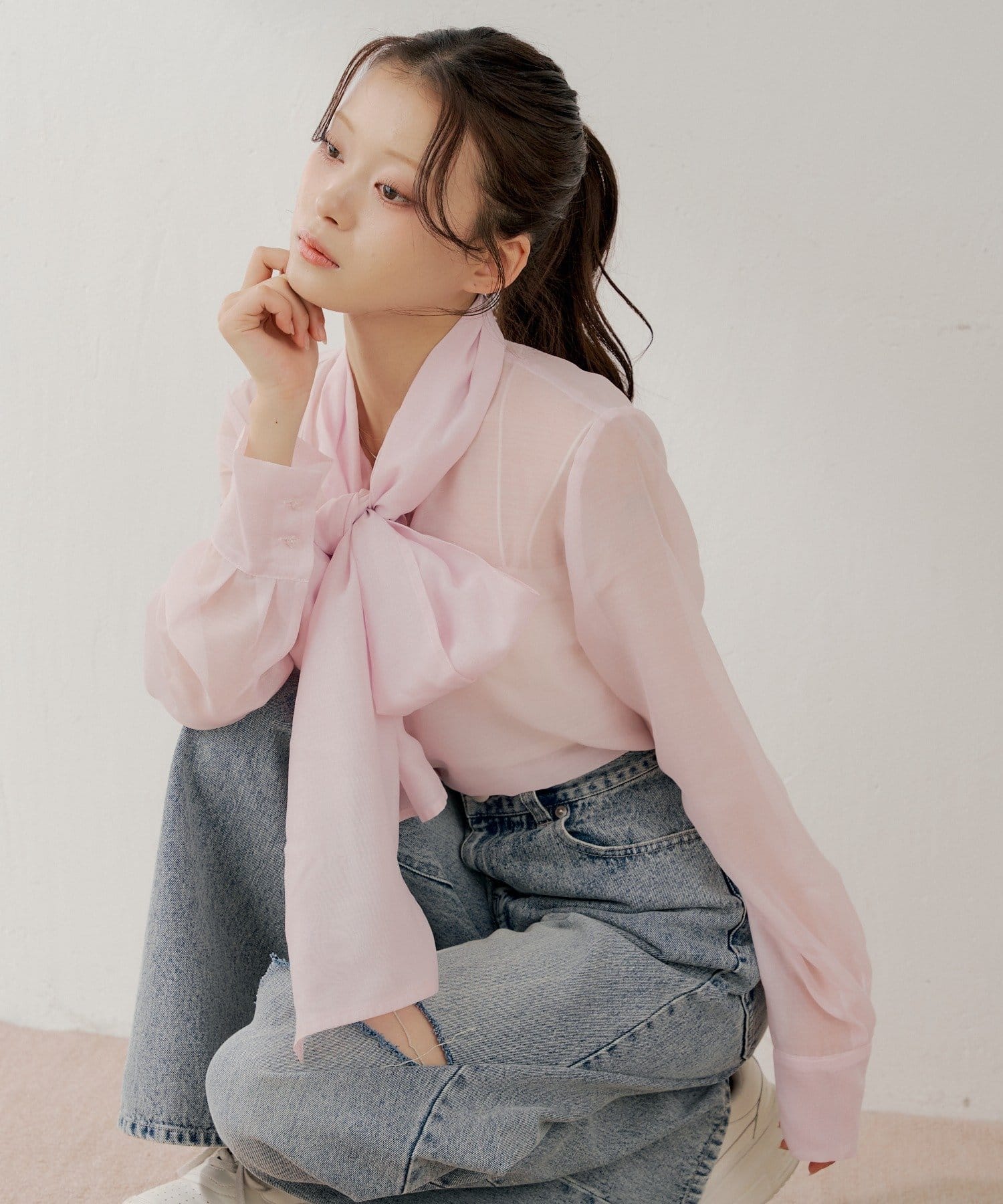 Chico(チコ) 【3/12(木) 0:00～予約開始】シアーボウタイブラウス