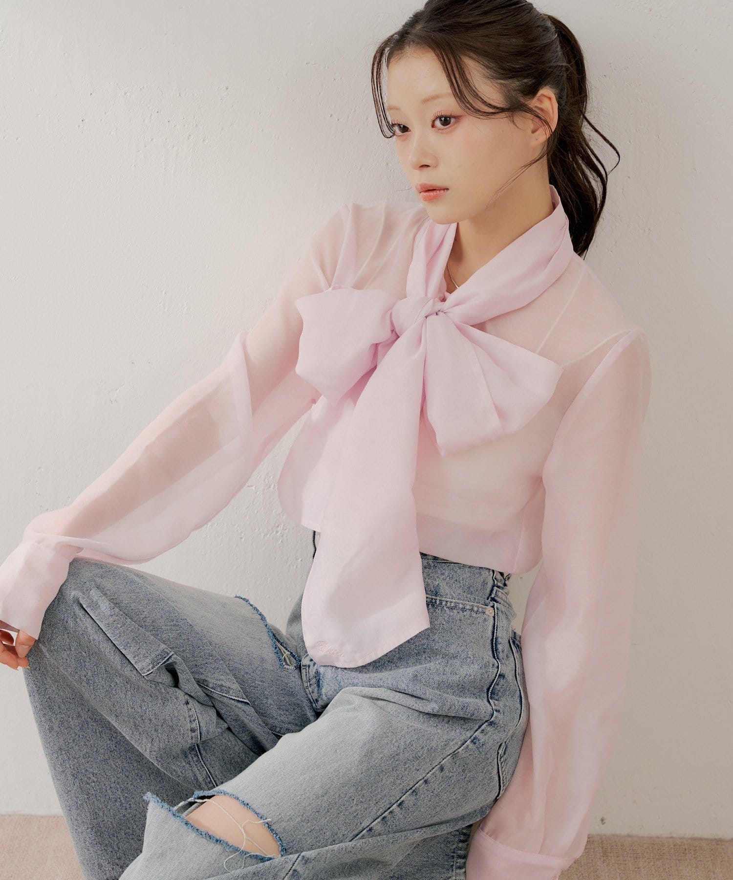 Chico(チコ) 【3/12(木) 0:00～予約開始】シアーボウタイブラウス